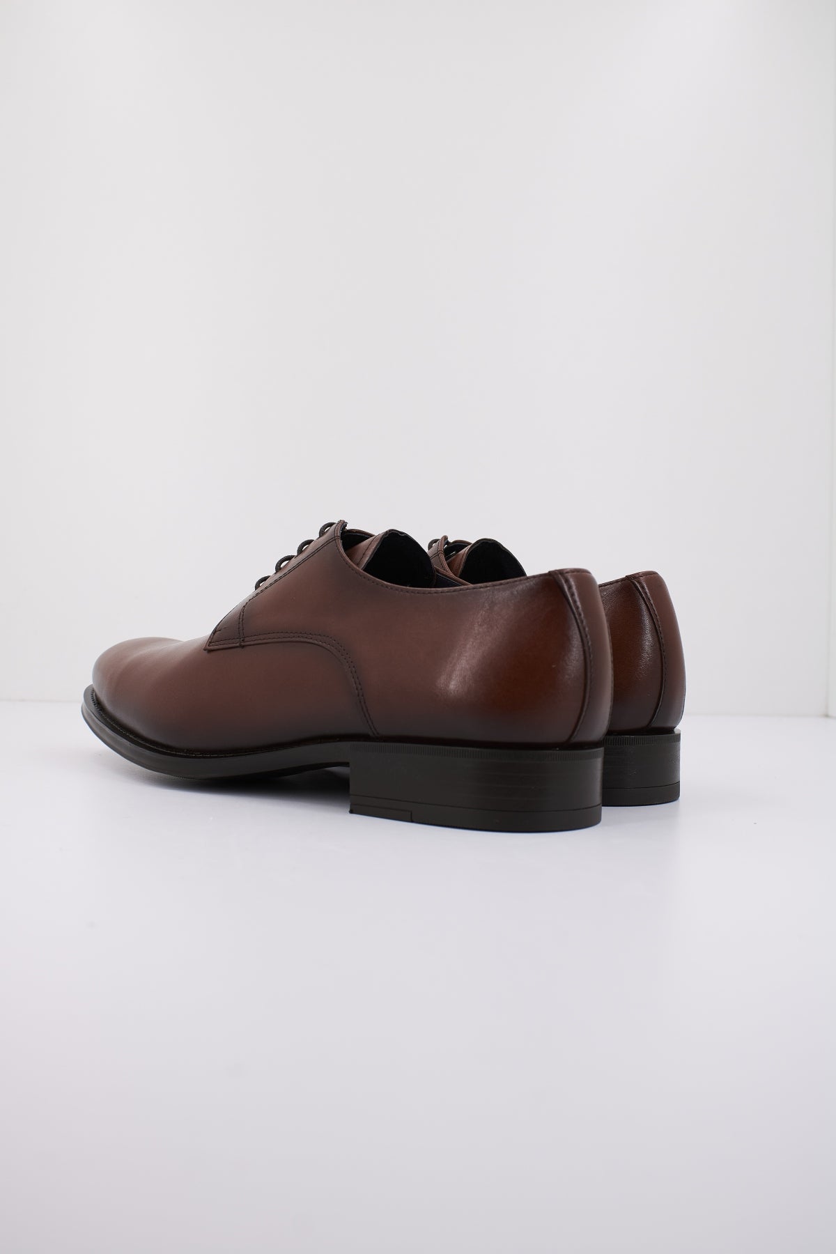 EMIREY E- en color NUEZ (3)