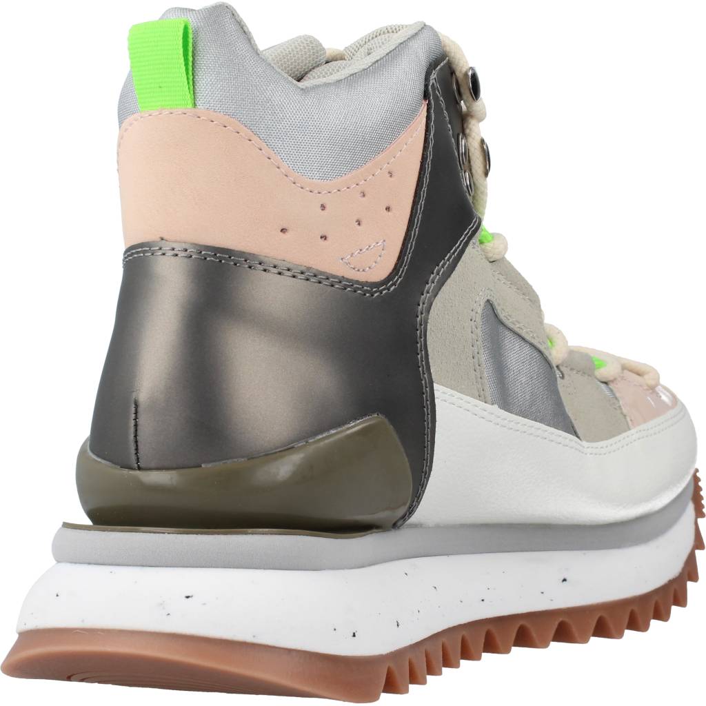 GIOSEPPO RODER en color PLATA (3)