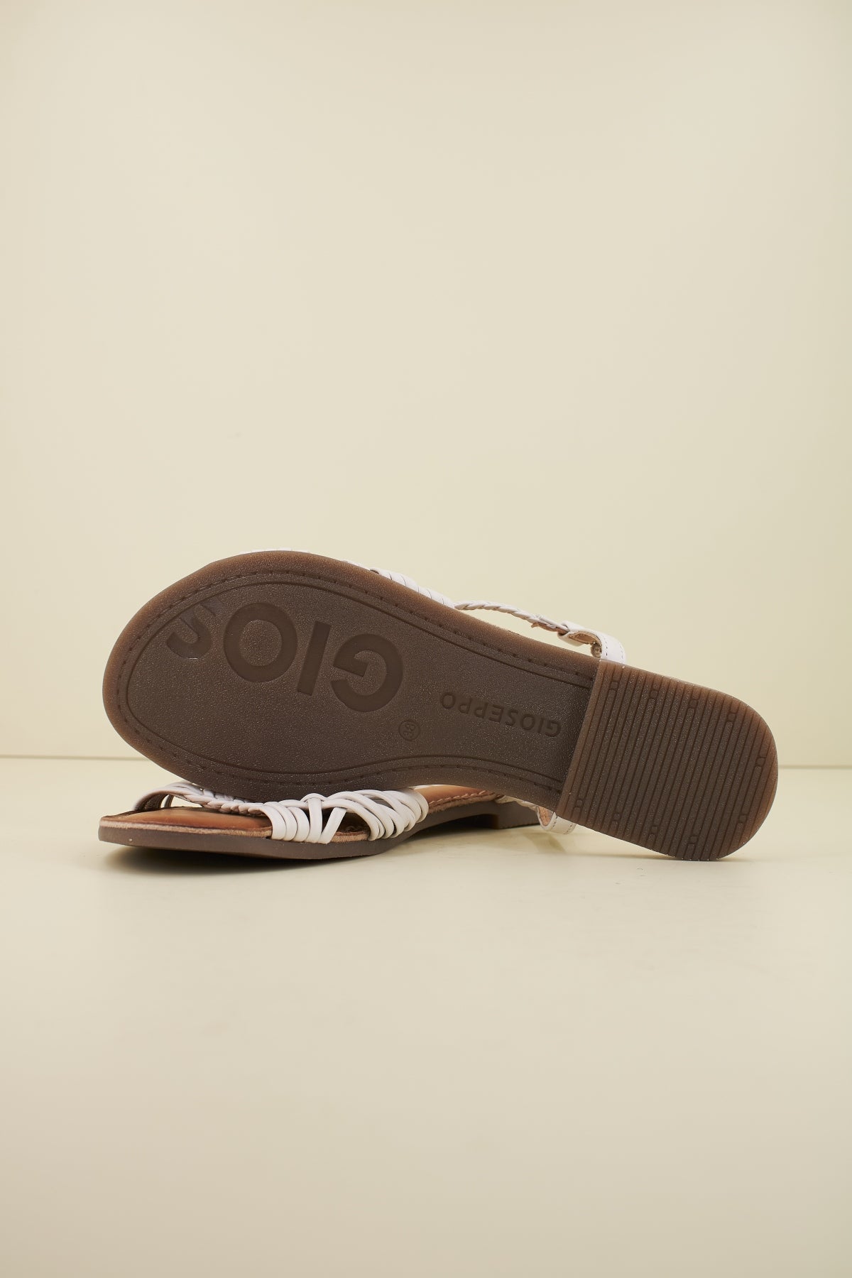 GIOSEPPO AIDONE en color BLANCO (4)