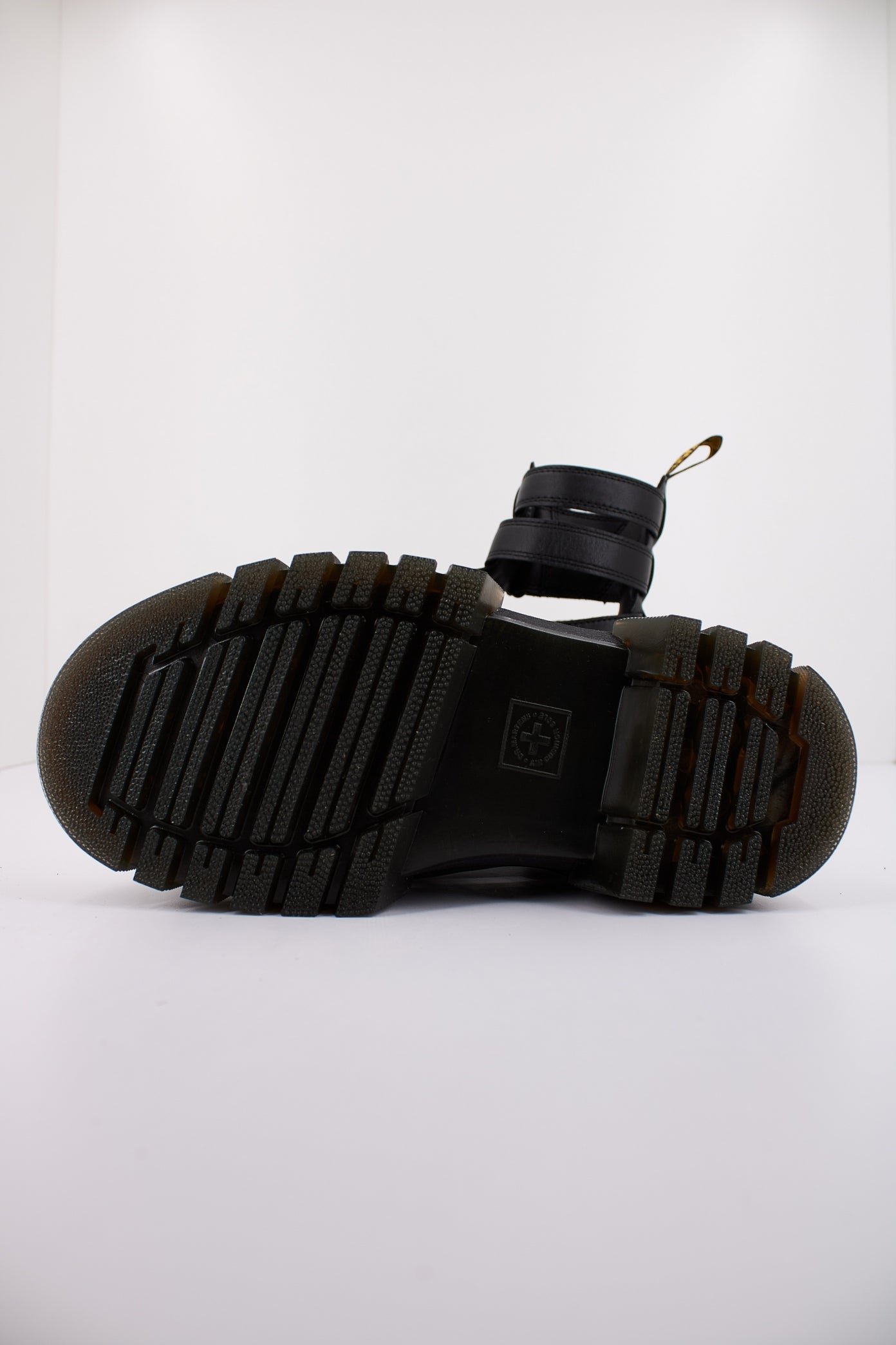 DR. MARTENS RICKI GLADIATOR en color BLACK (4)