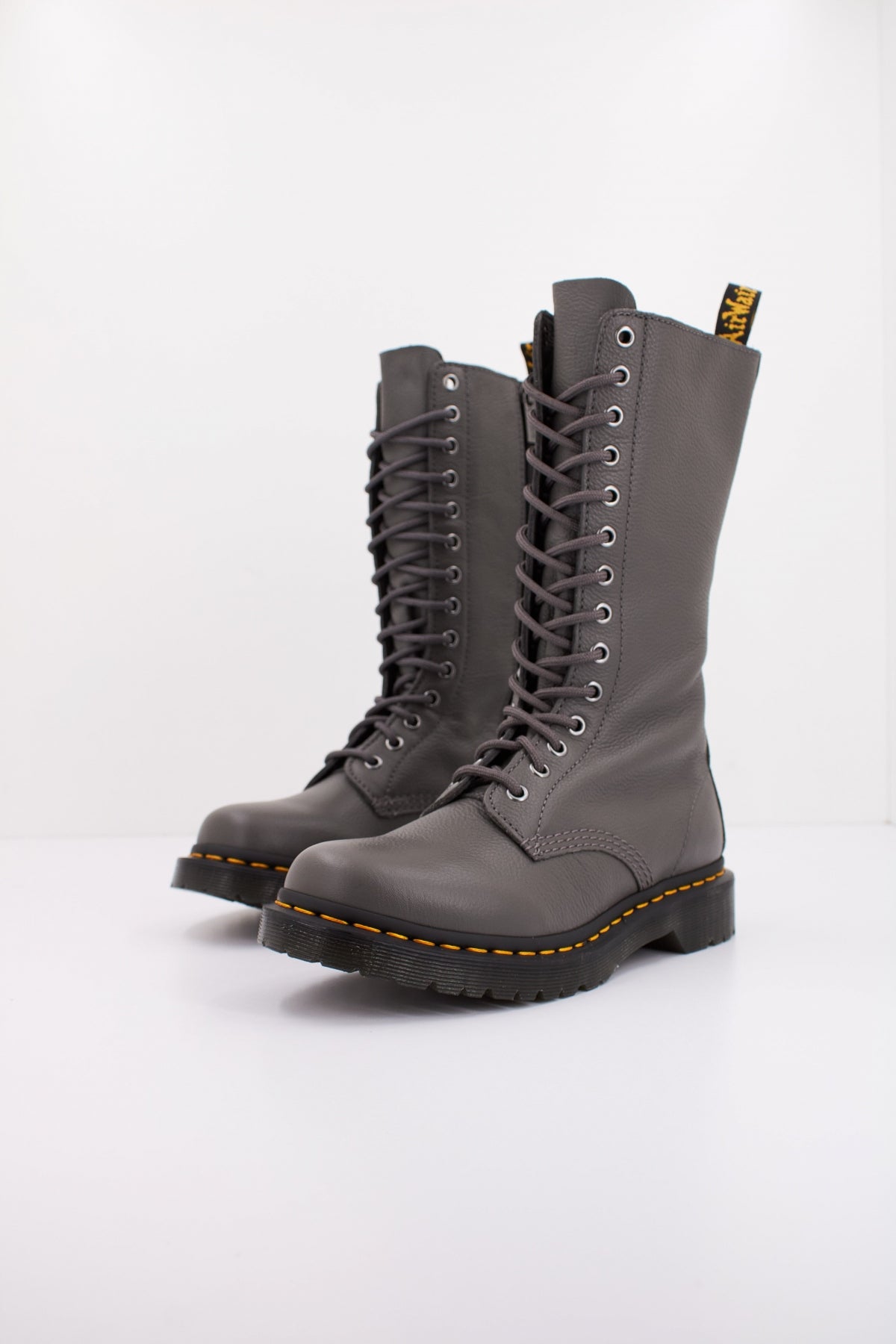 DR. MARTENS B en color GUNMETAL (2)