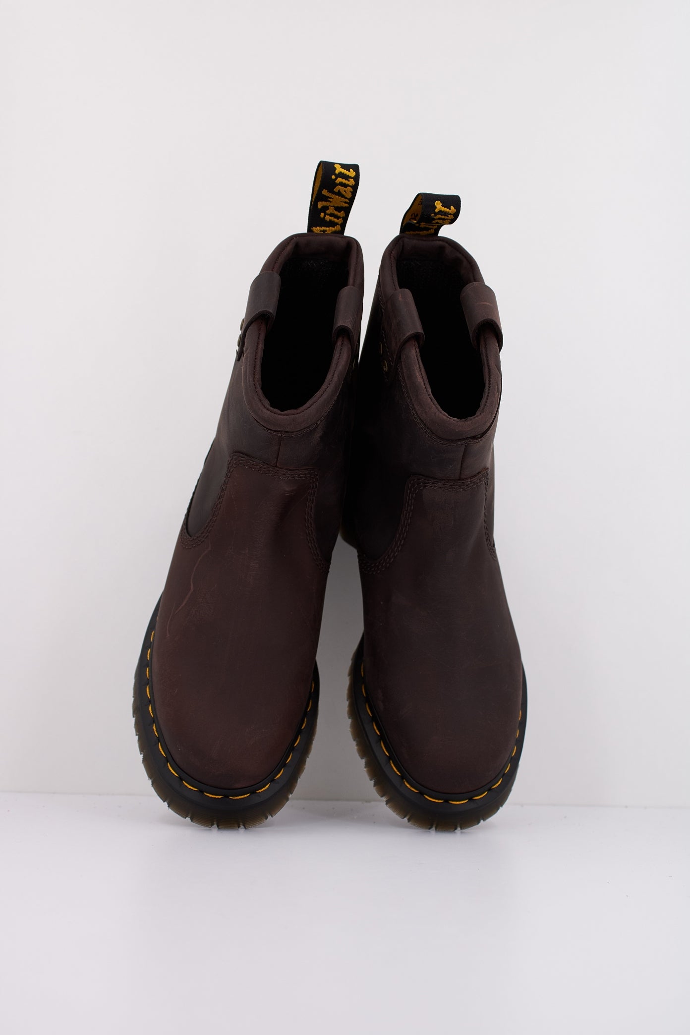 DR. MARTENS ANISTONE LO en color DARK (3)