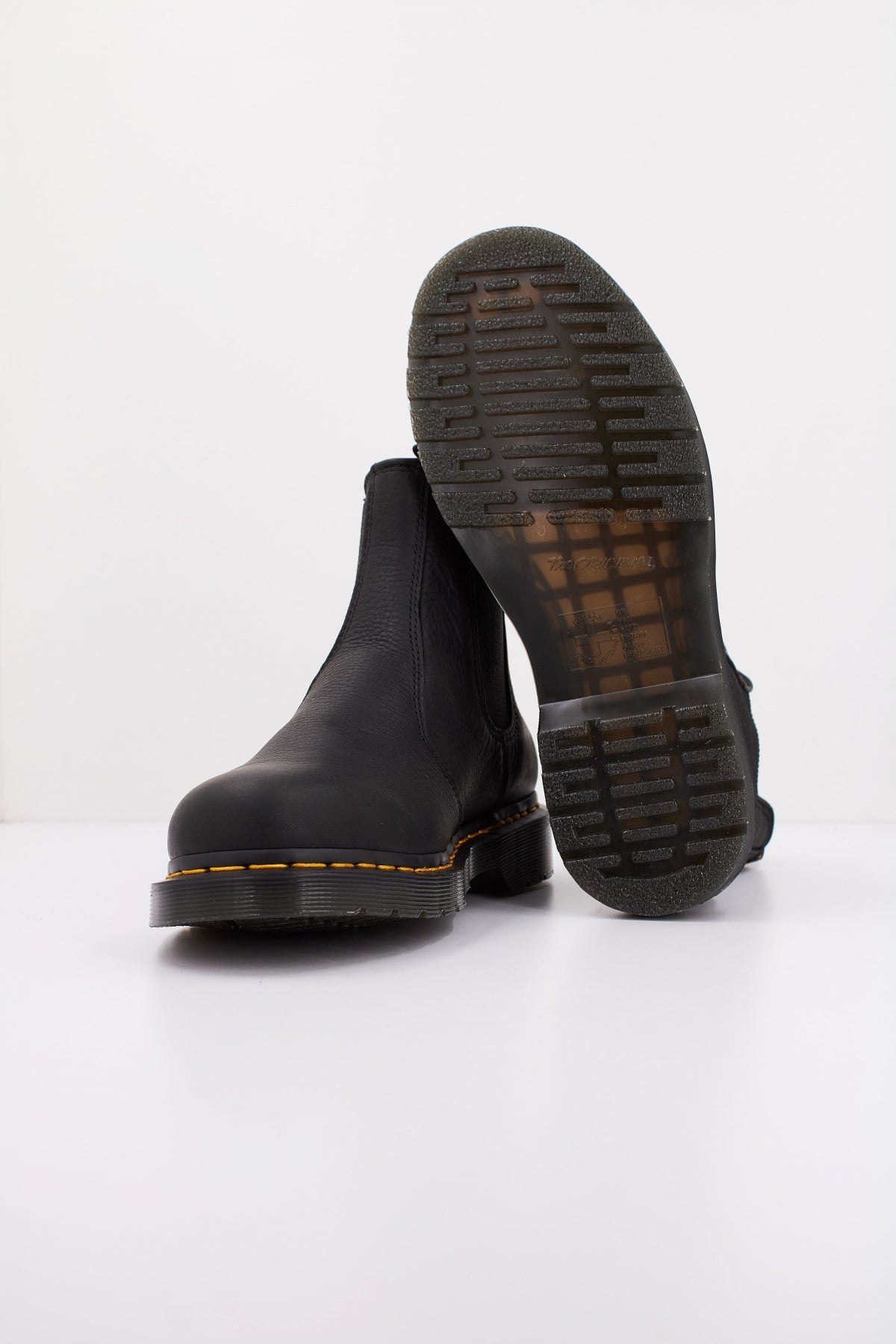 DR. MARTENS en color BLACK (5)