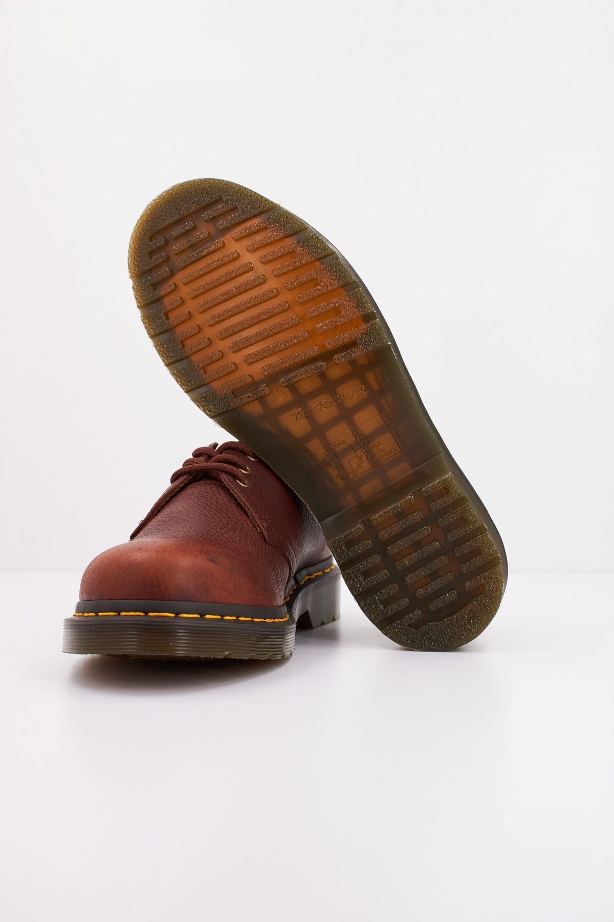 DR. MARTENS en color CASHEW (5)