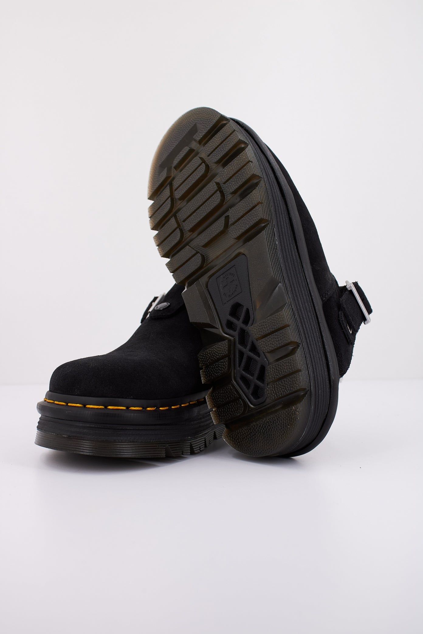 DR. MARTENS ZEBZAG MULE WL en color BLACK (5)