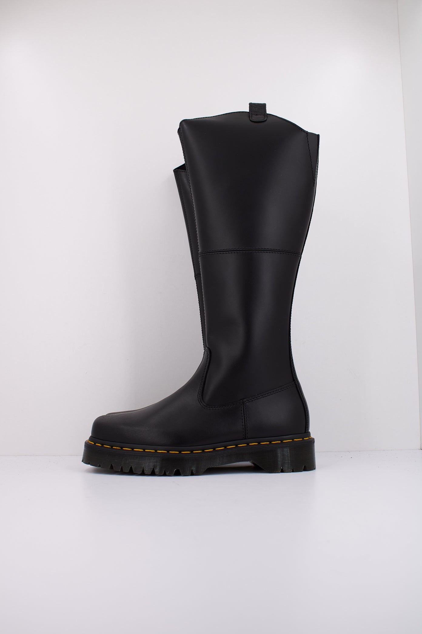 DR. MARTENS AMAAYAH HI en color BLACK (1)