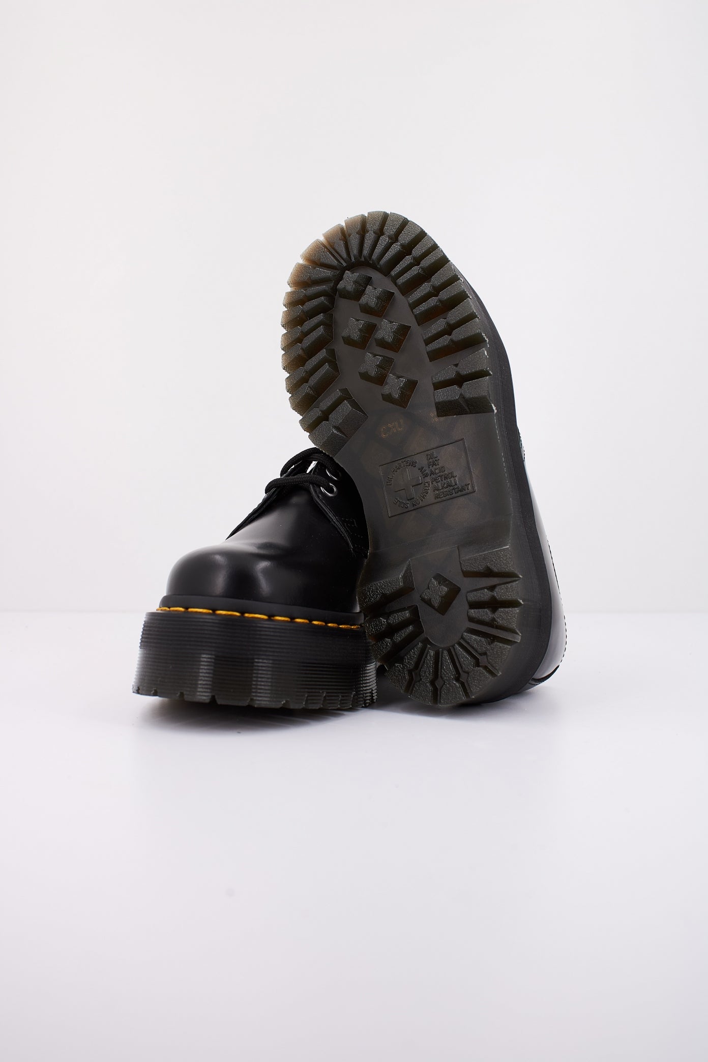 DR. MARTENS PLATAFORMA QUAD en color BLACK (5)