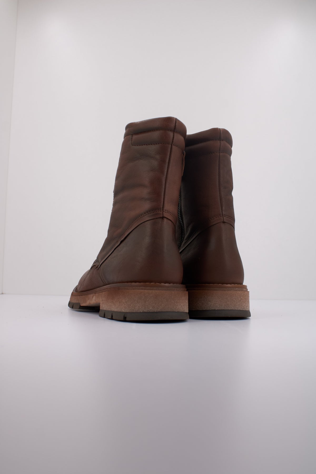 CETTI C INV en color CUERO (4)