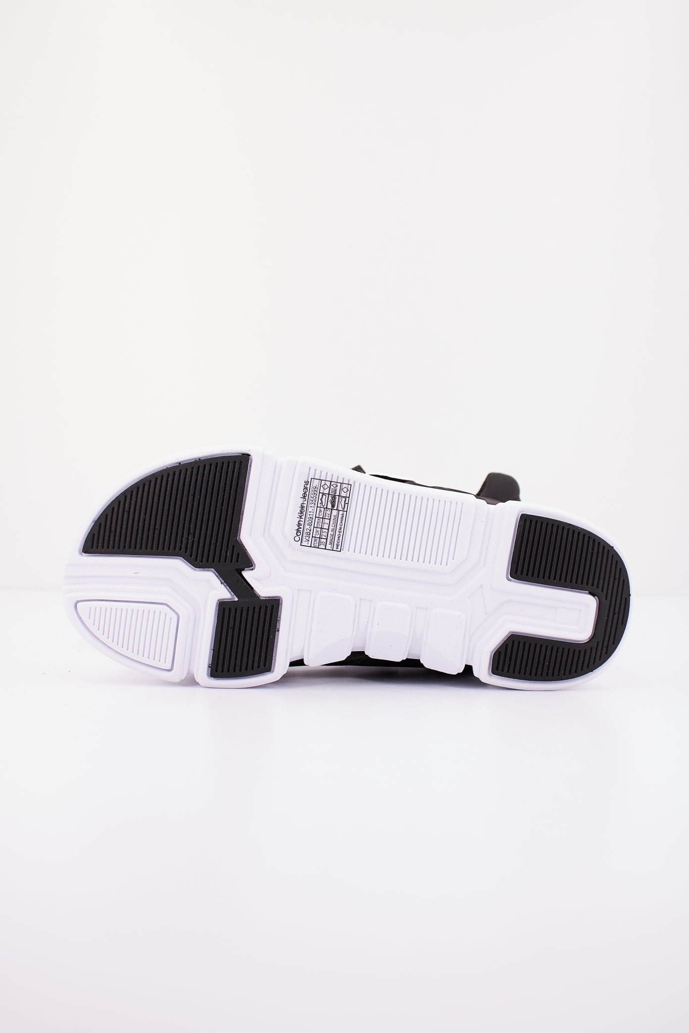 CALVIN KLEIN VB en color BLACK (4)