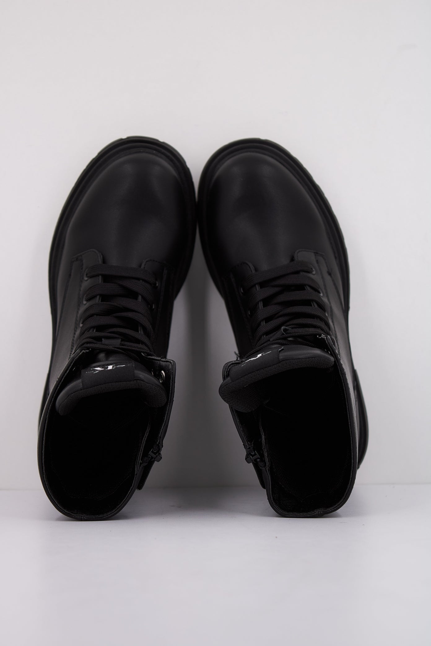CALVIN KLEIN VX en color BLACK (3)