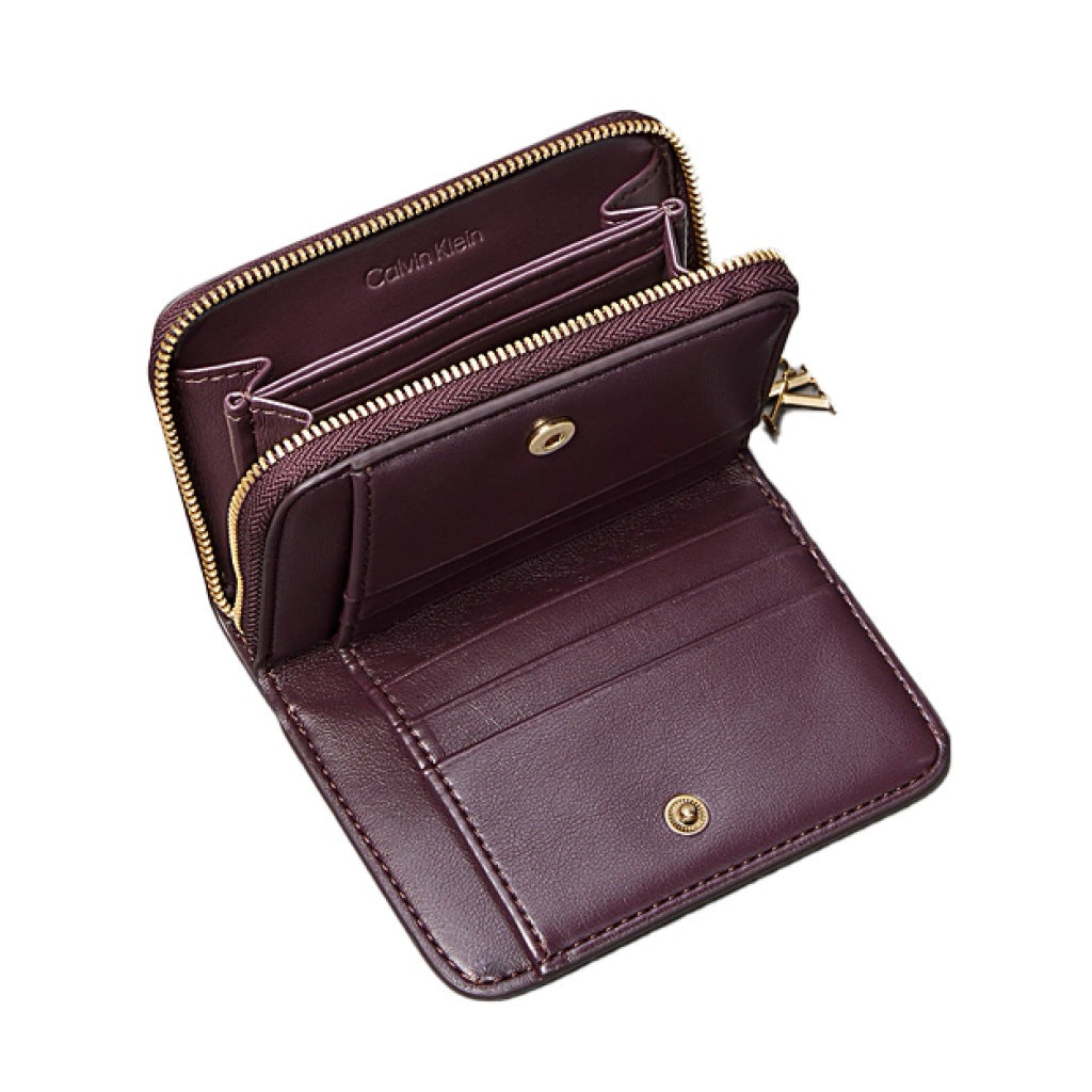 CALVIN KLEIN LVFG CK en color FUDGE (6)