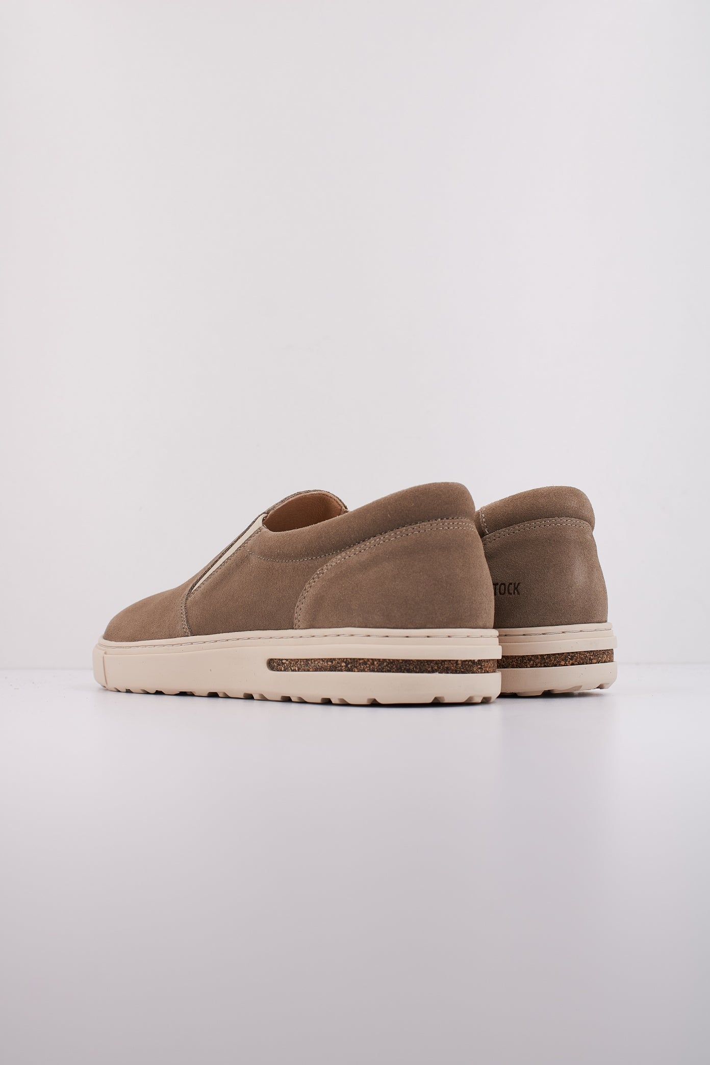 BIRKENSTOCK OSWEGO LEVE en color TAUPE (4)