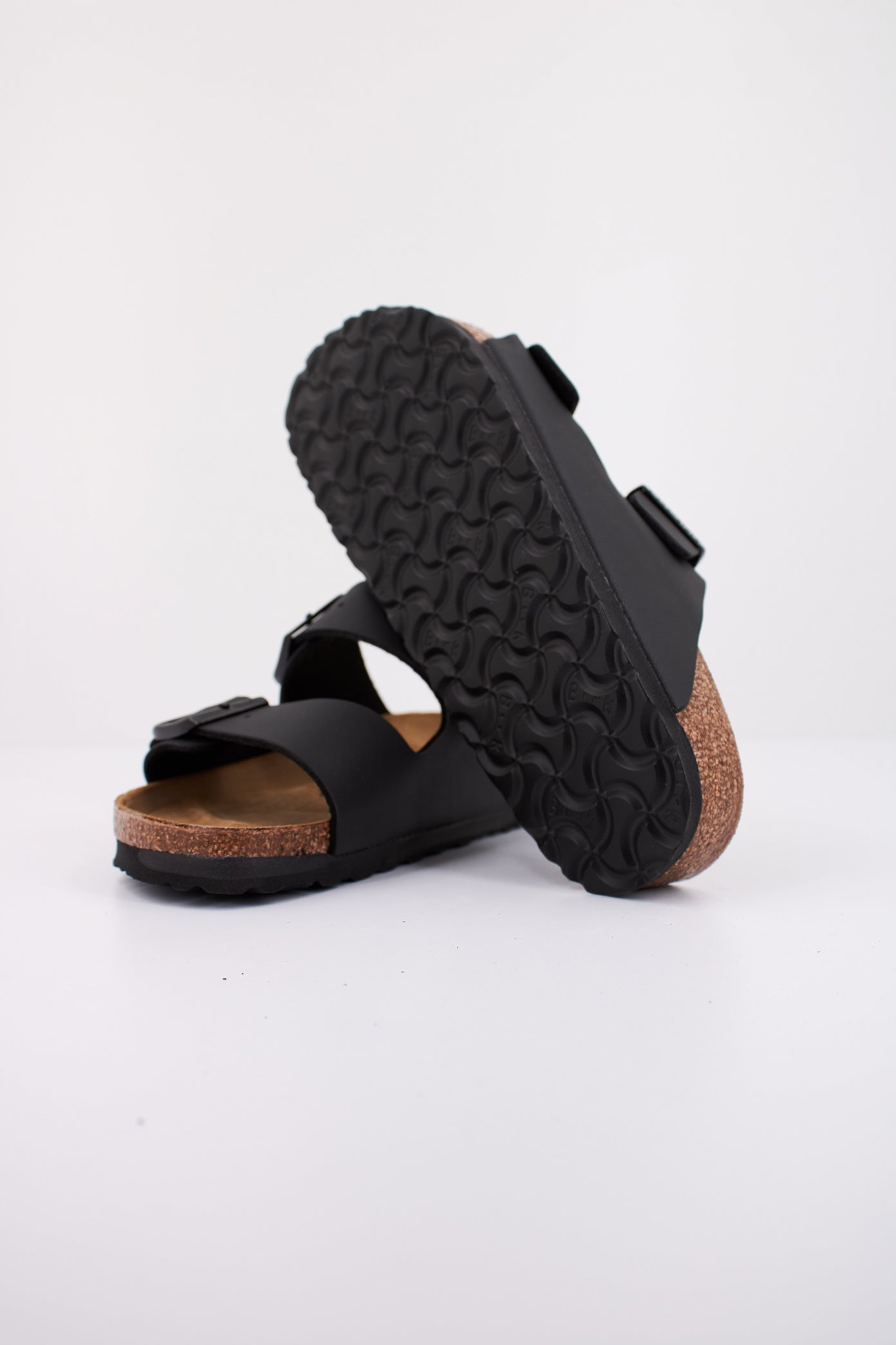 BIRKENSTOCK ARIZONA BF en color BLACK (5)