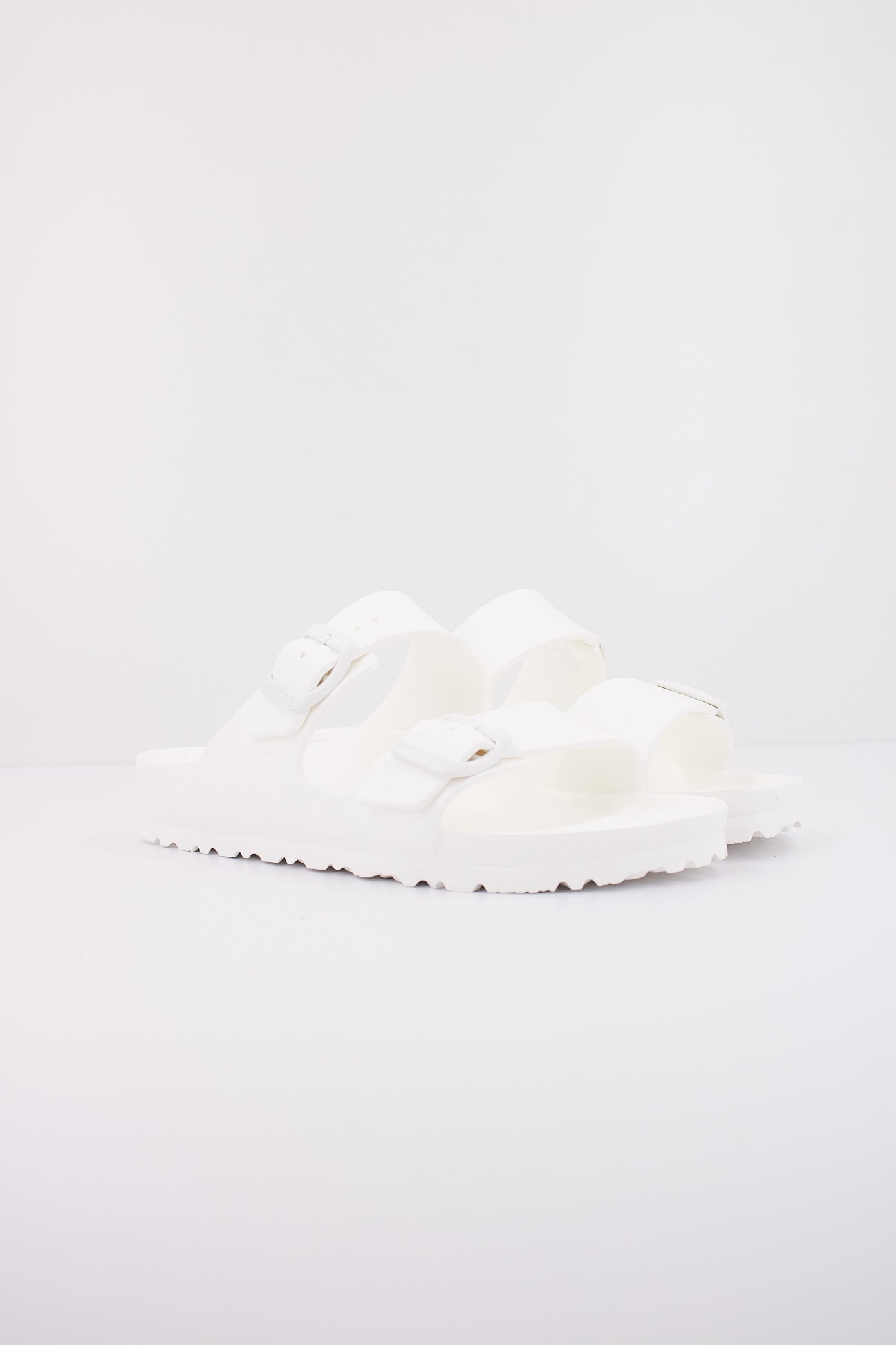 BIRKENSTOCK ARIZONA EVA en color WHITE (2)
