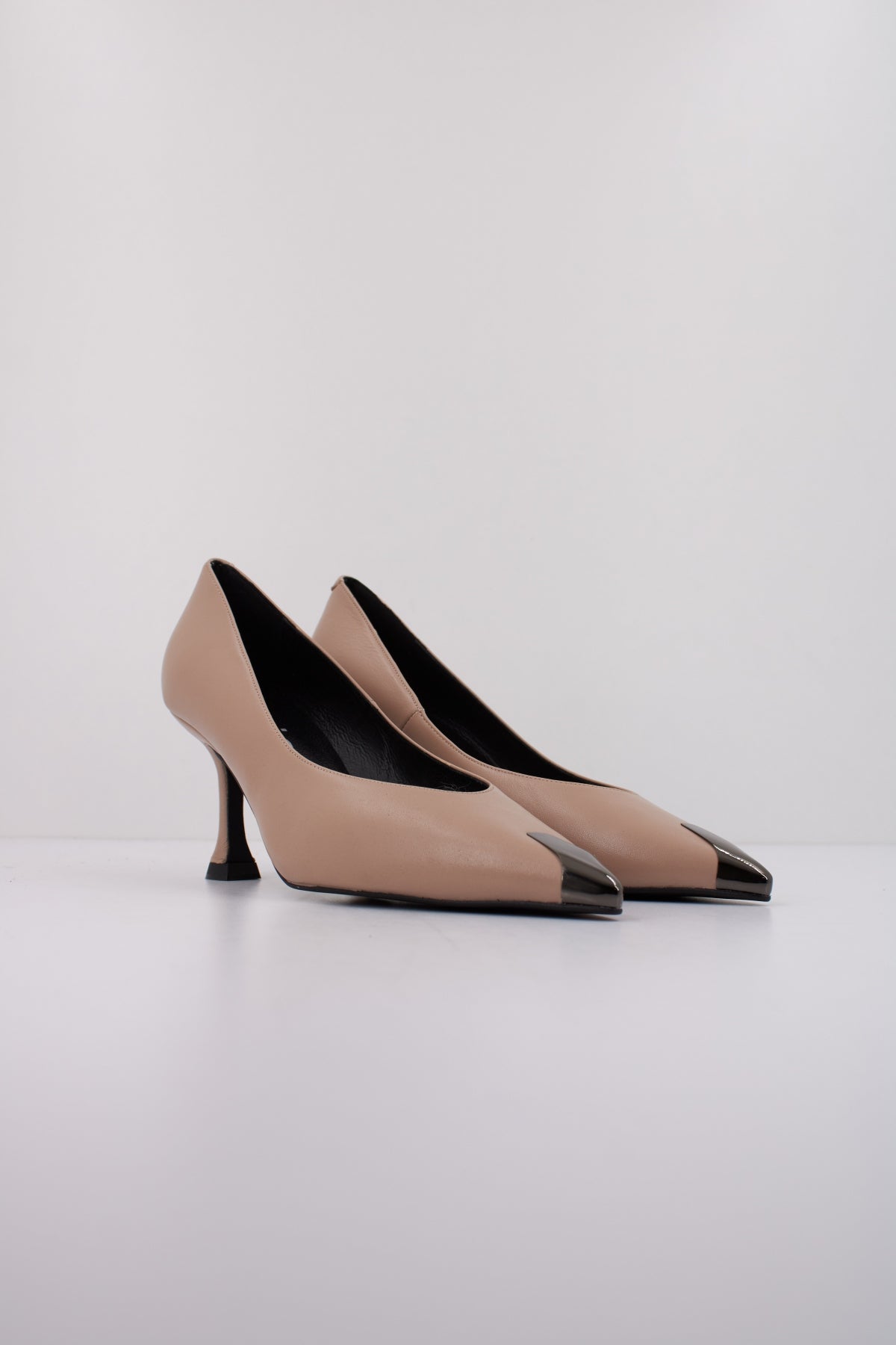 ARGENTA D en color TAUPE (2)