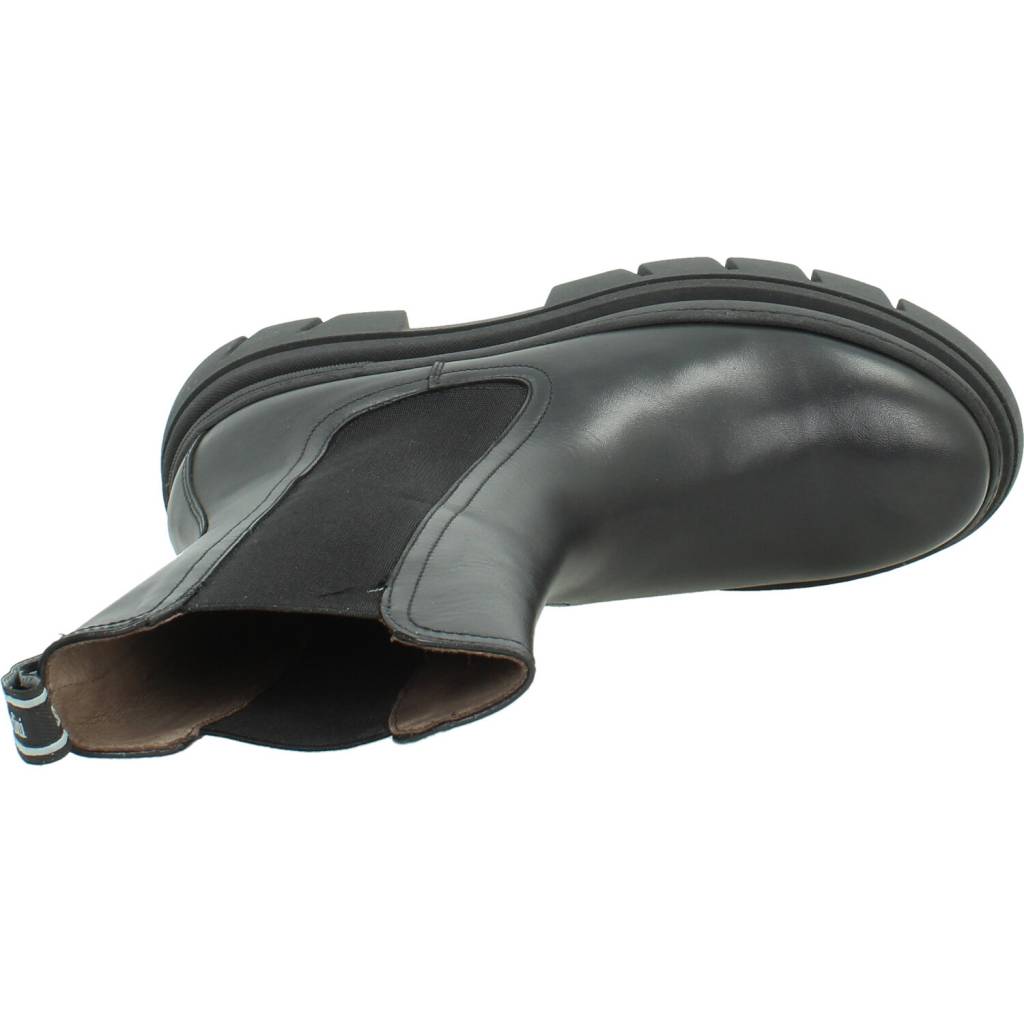 NERO GIARDINI ID en color (7)