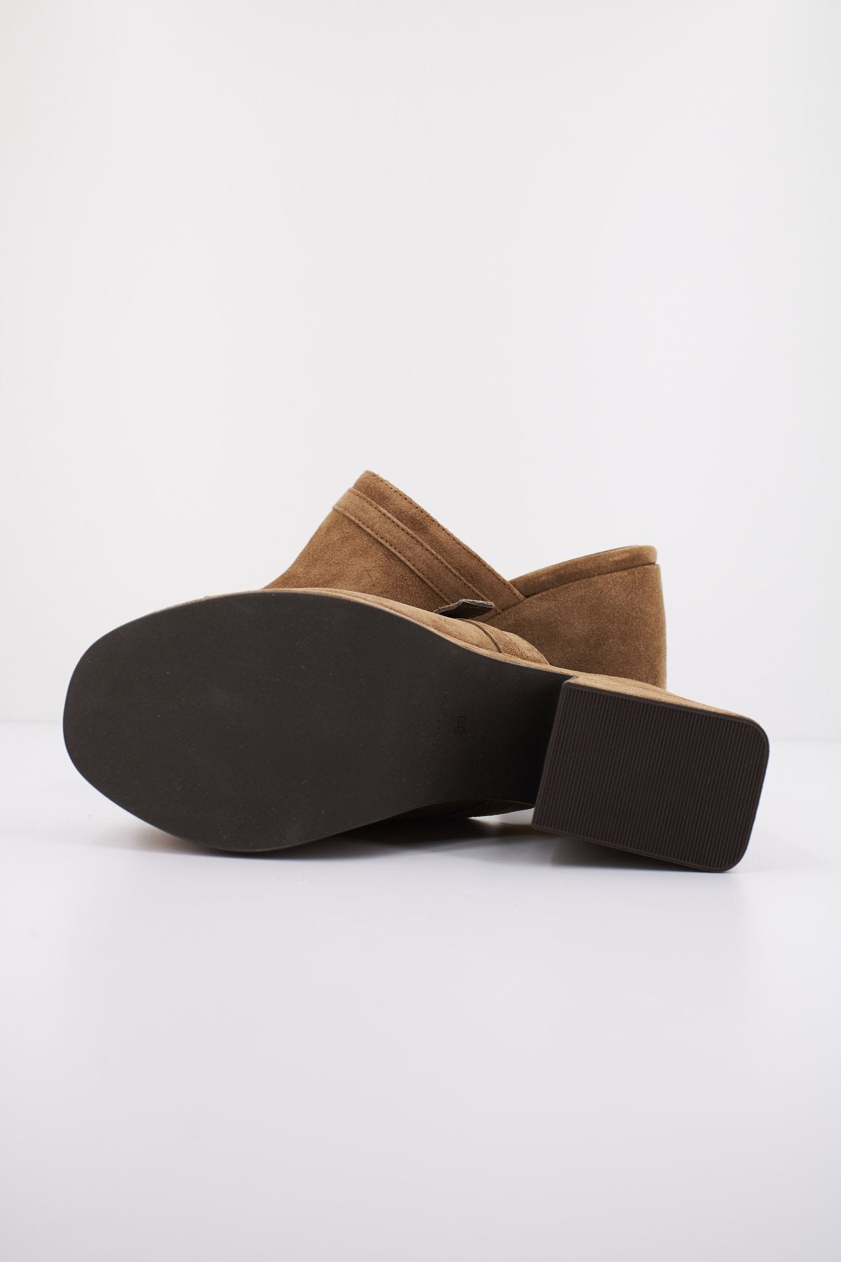 ALPE en color CUERO (4)