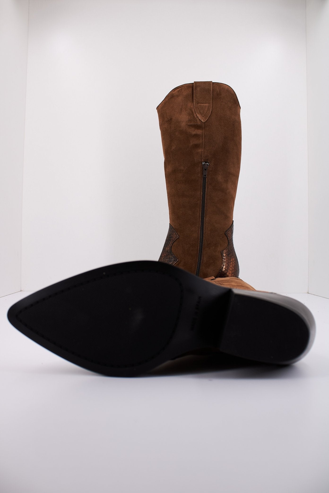 ALPE HOLLY en color BRONZO (5)