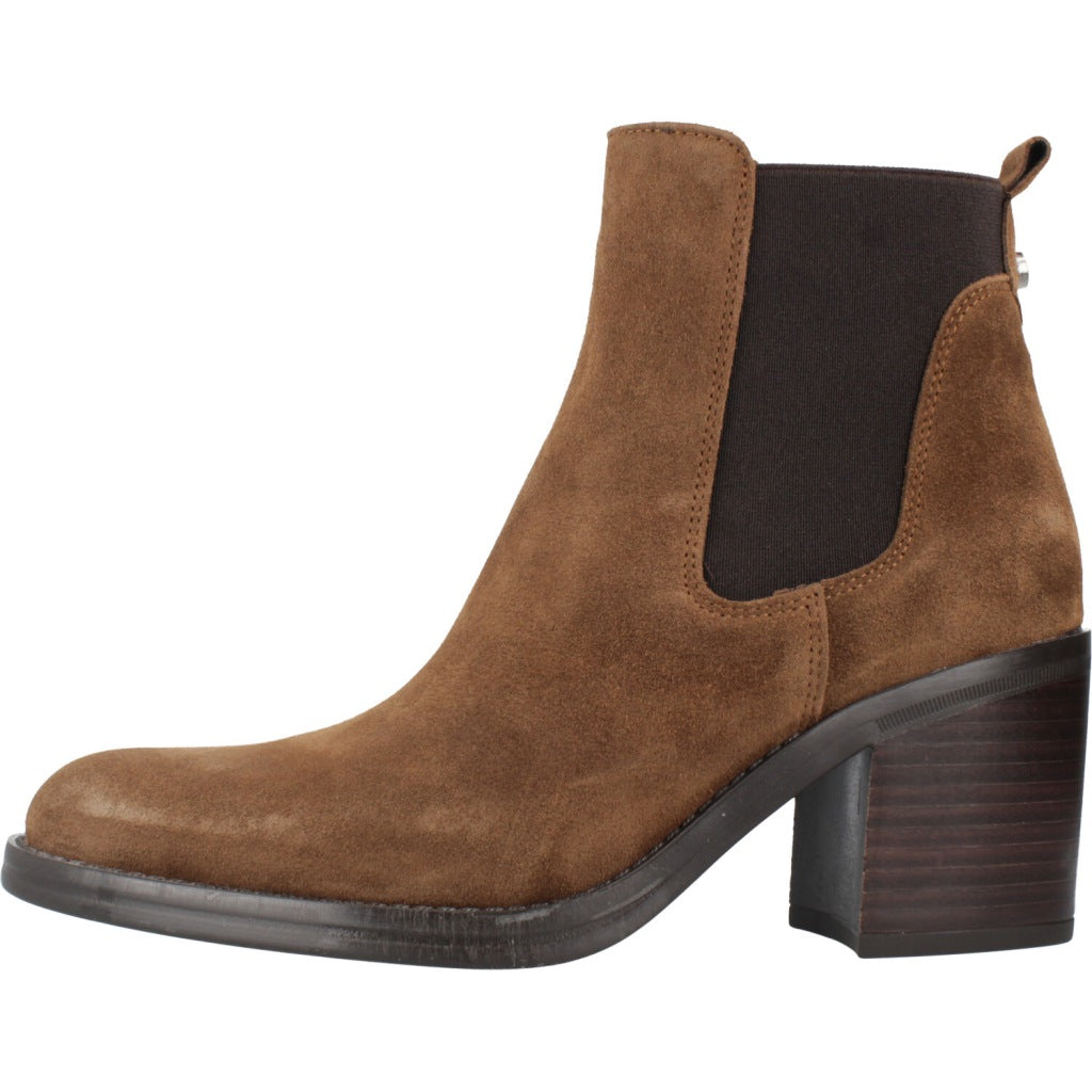 ALPE EYNA en color BROWN (2)