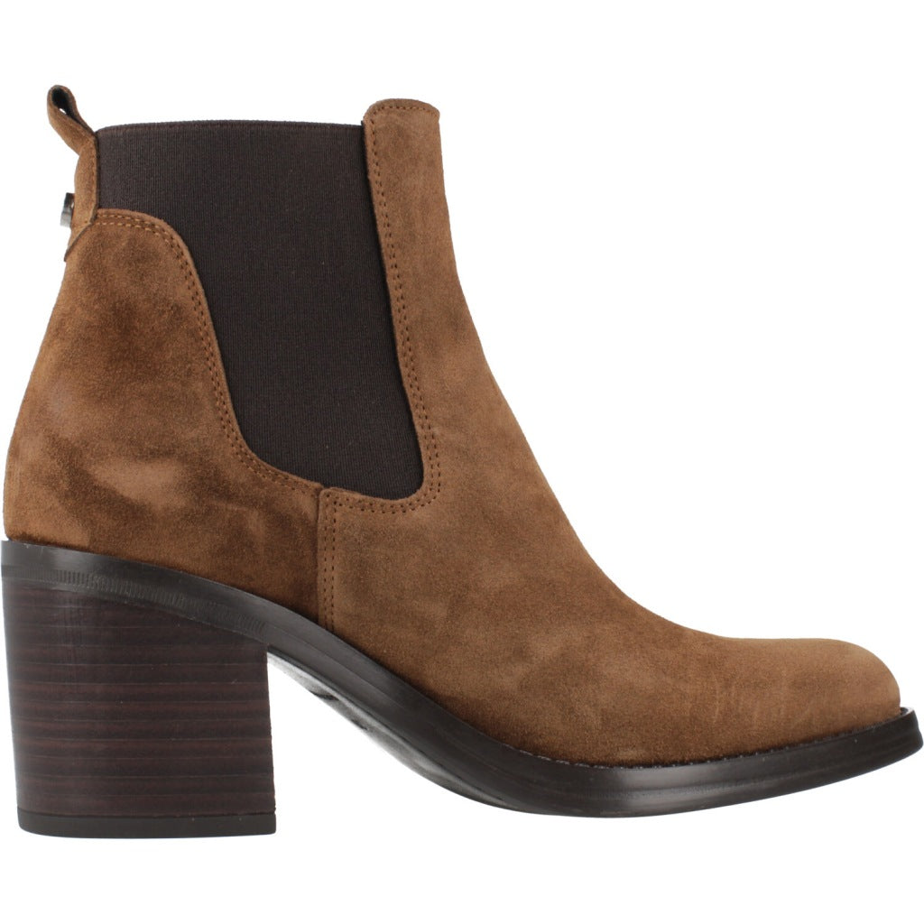 ALPE EYNA en color BROWN (4)