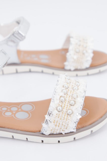 CHICCO CAYLA en color (4)