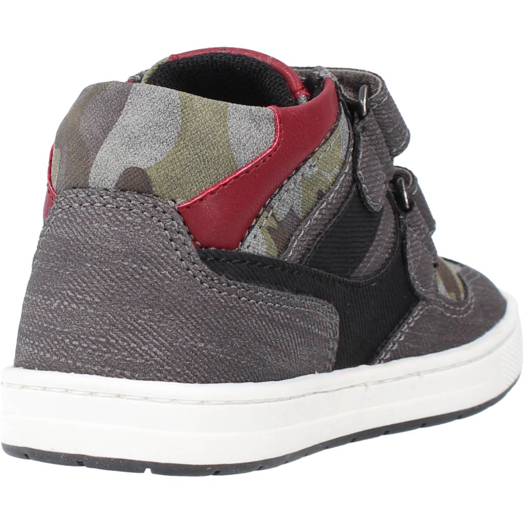 CHICCO CAYMAN en color (3)