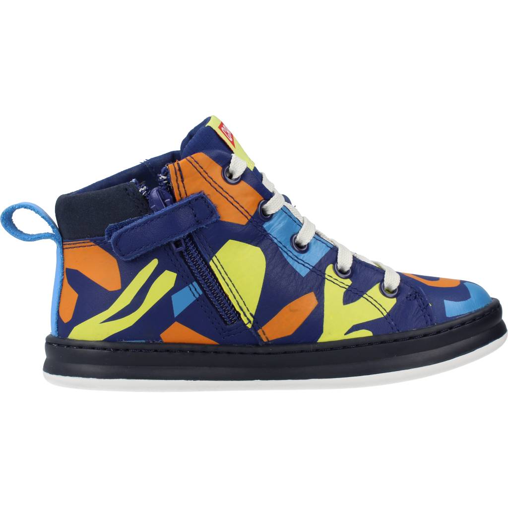 CAMPER TWS KIDS en color CHMMATT (4)