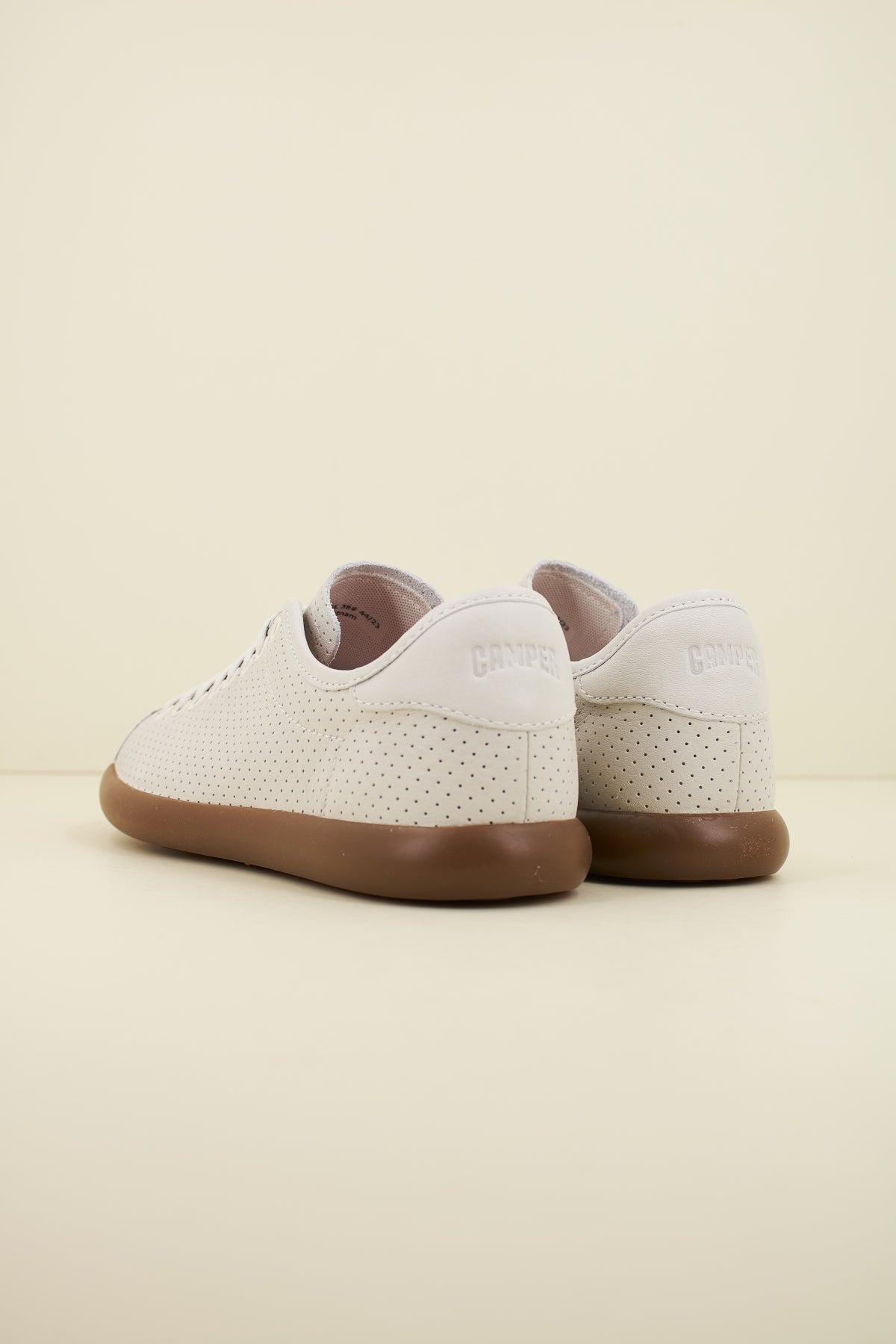 CAMPER PELOTAS SOLLER en color WHTNTRL (3)