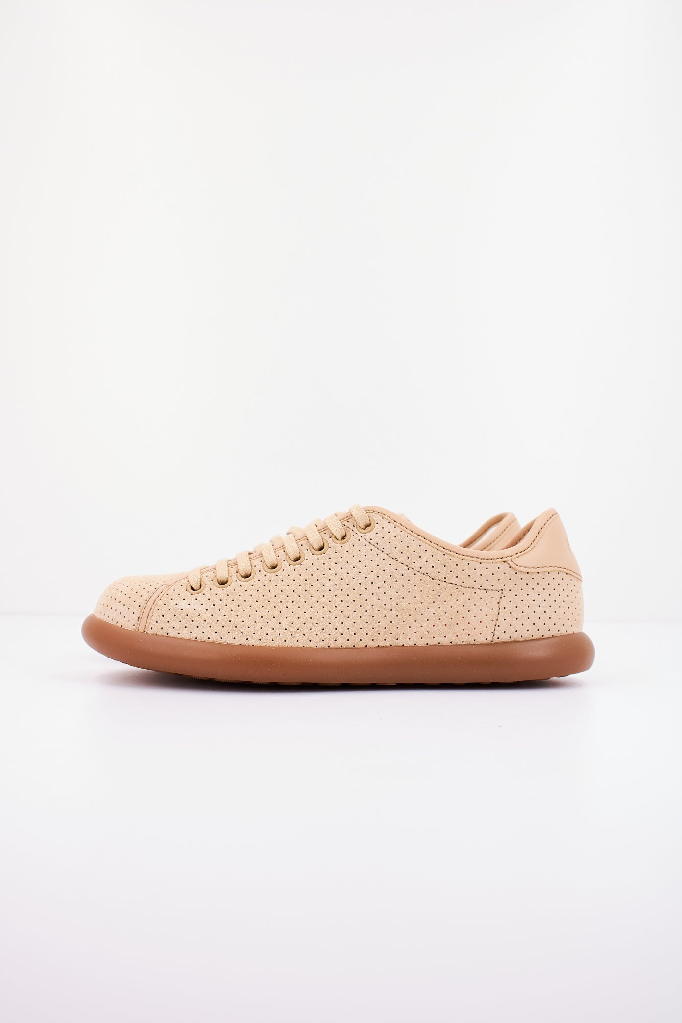 CAMPER SUMMER PERFORATED BO en color MDMBG (1)