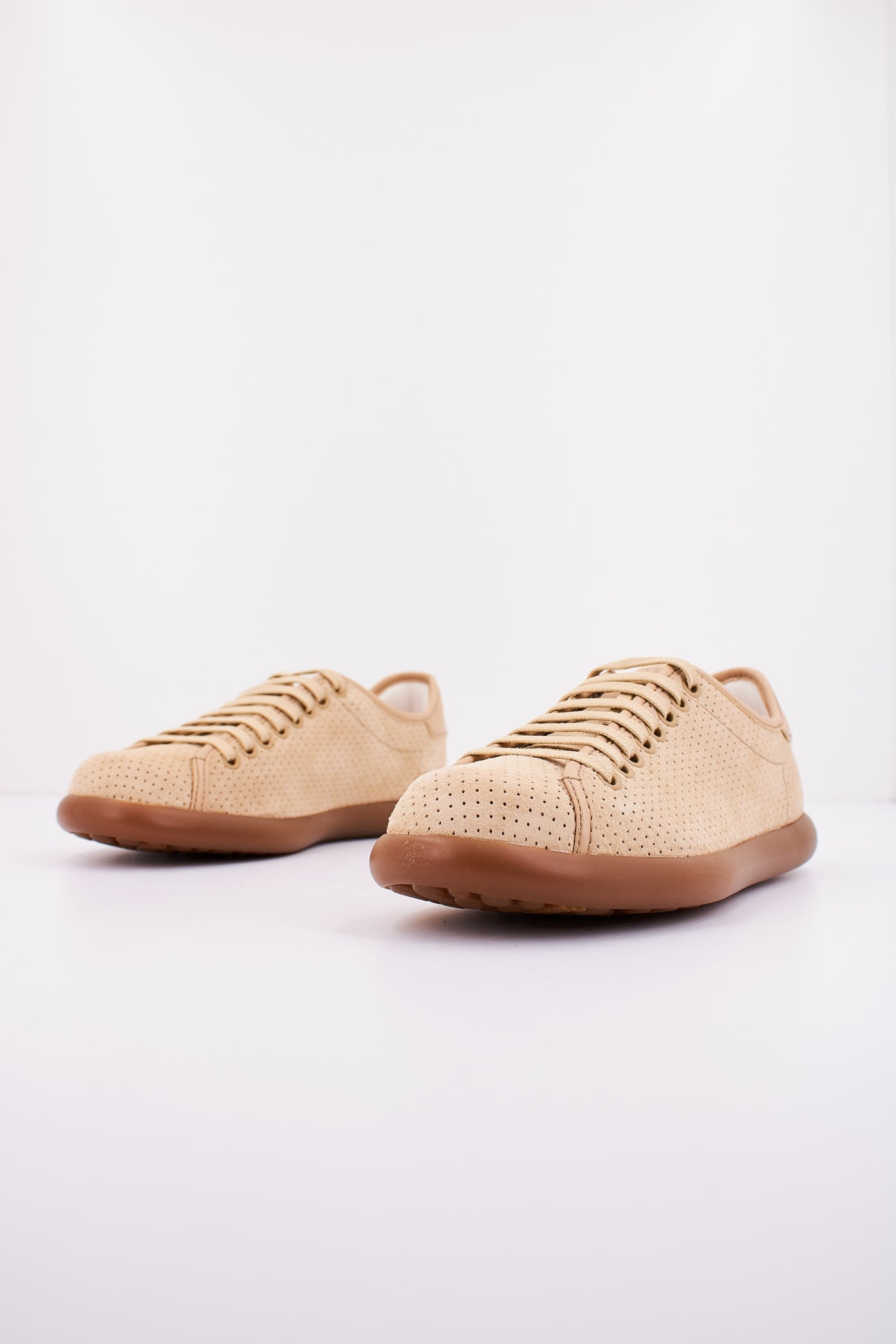 CAMPER SUMMER PERFORATED BO en color MDMBG (2)