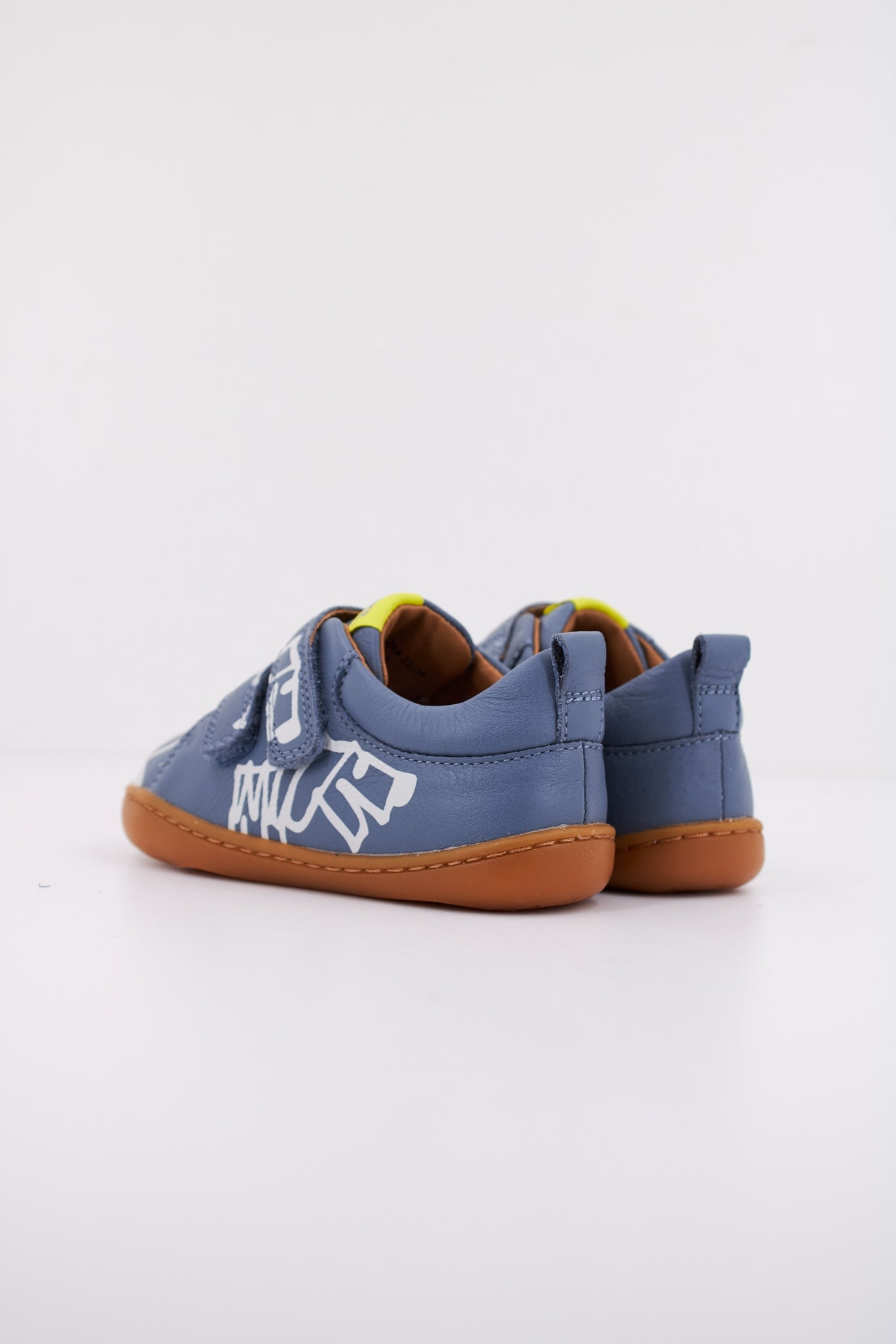 CAMPER TWS FW en color MLTCLR (4)