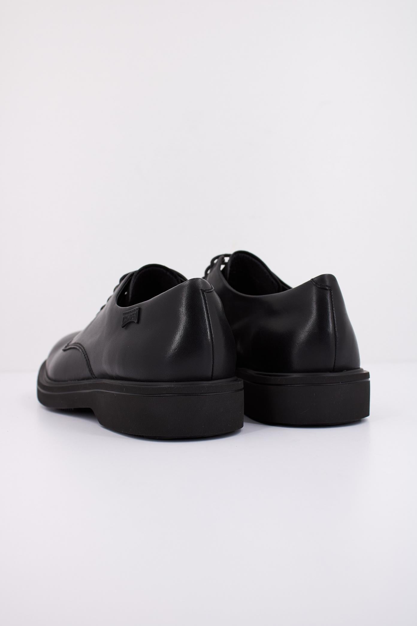 CAMPER NORMAN en color BLACK (4)