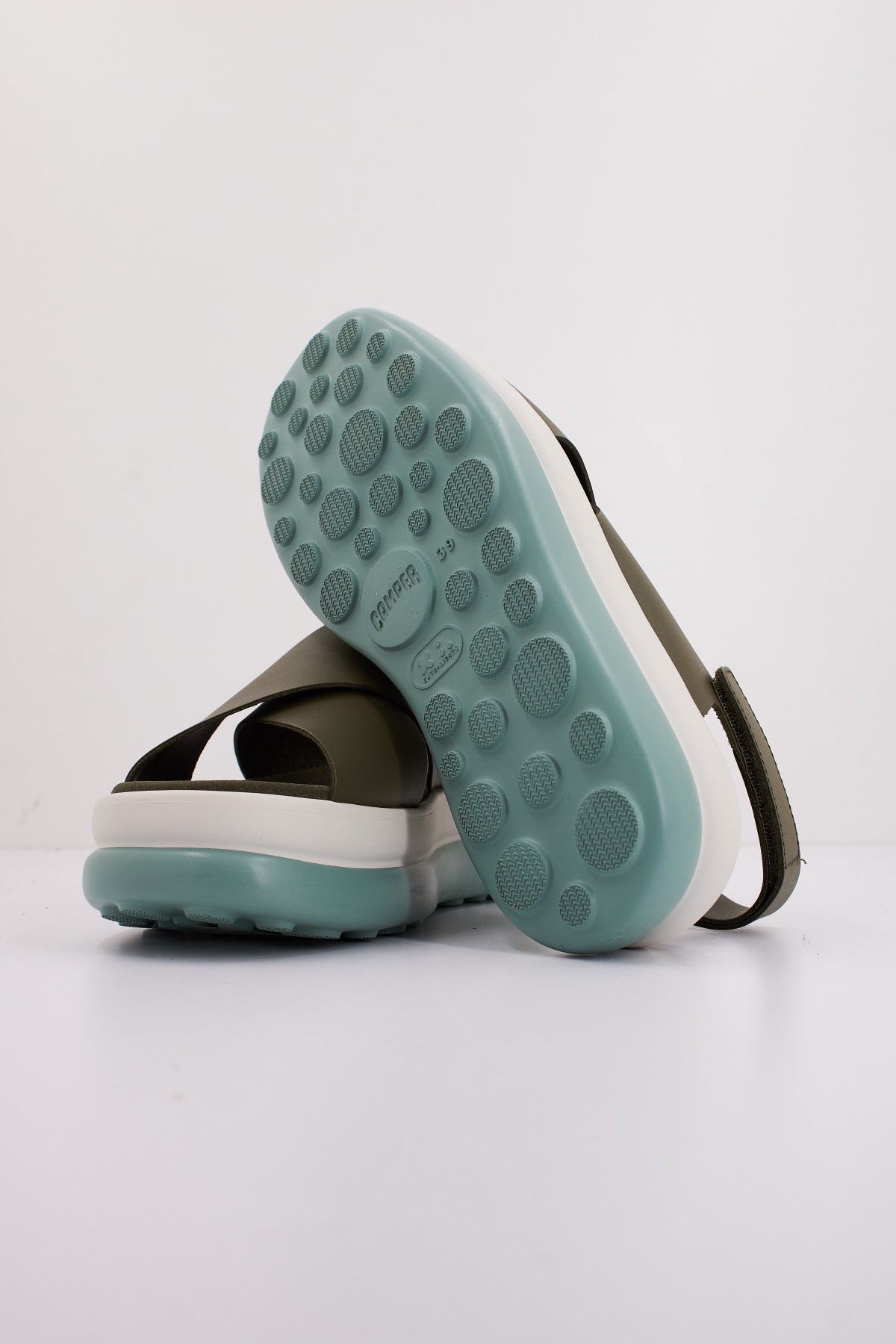 CAMPER K- en color VERDE (5)