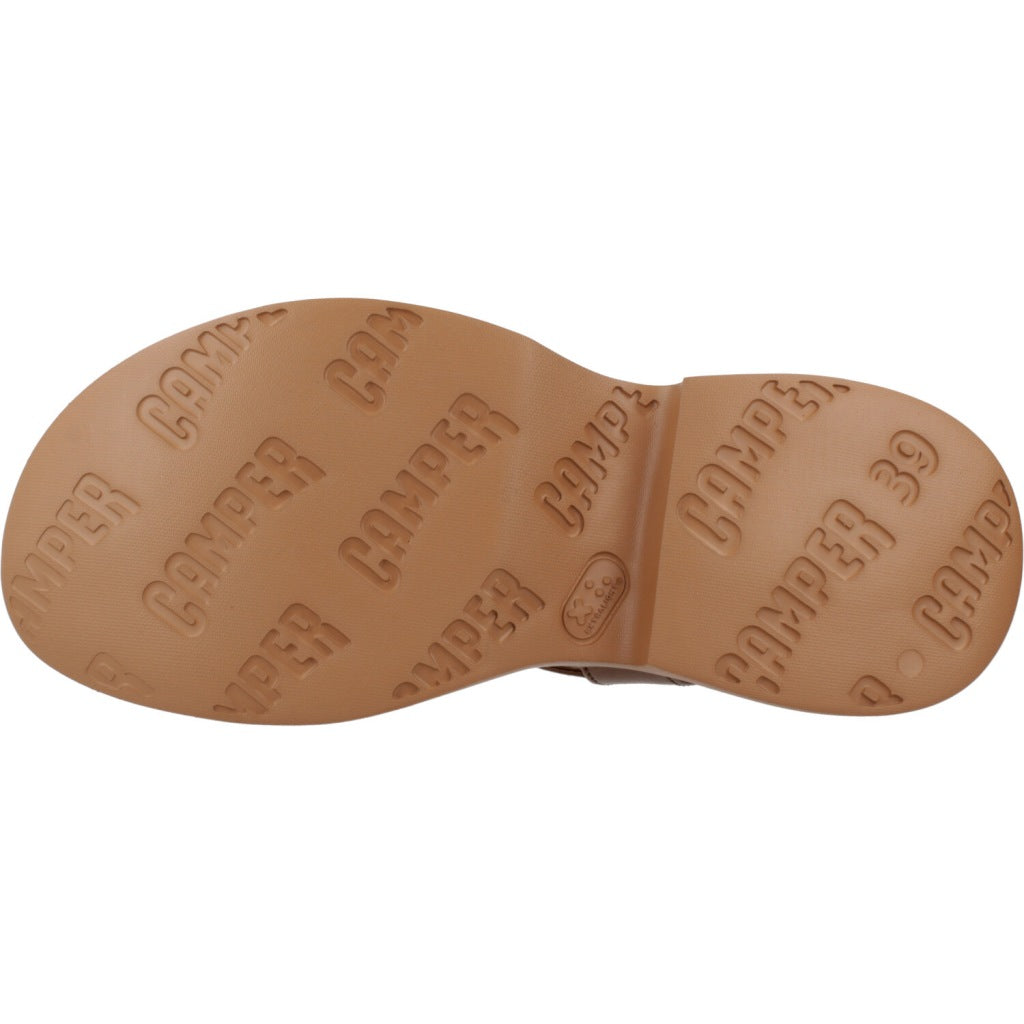 CAMPER TASHA en color NUDE  (6)