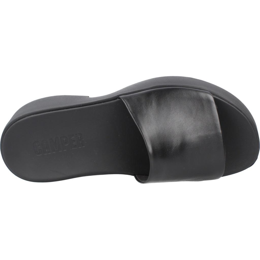 CAMPER TASHA en color NEGRO  (7)