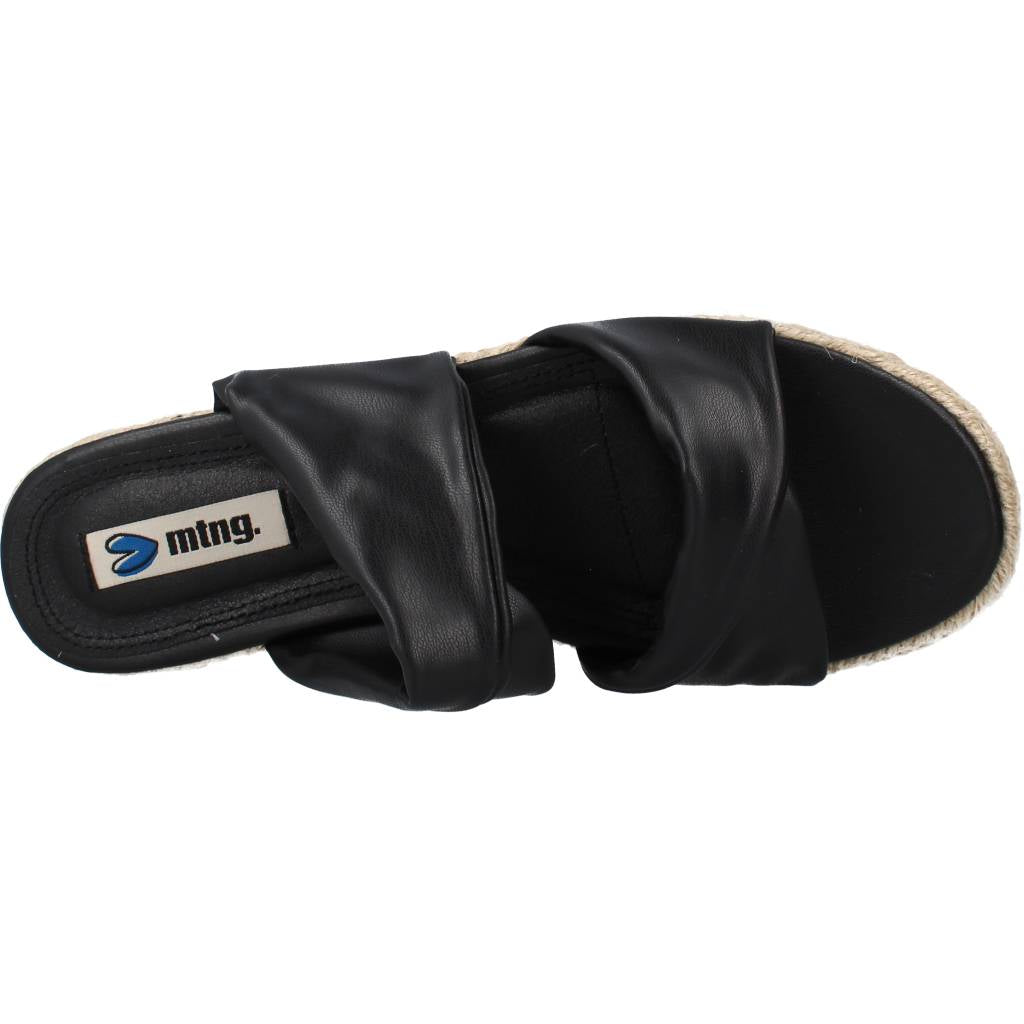 MTNG M en color C (7)