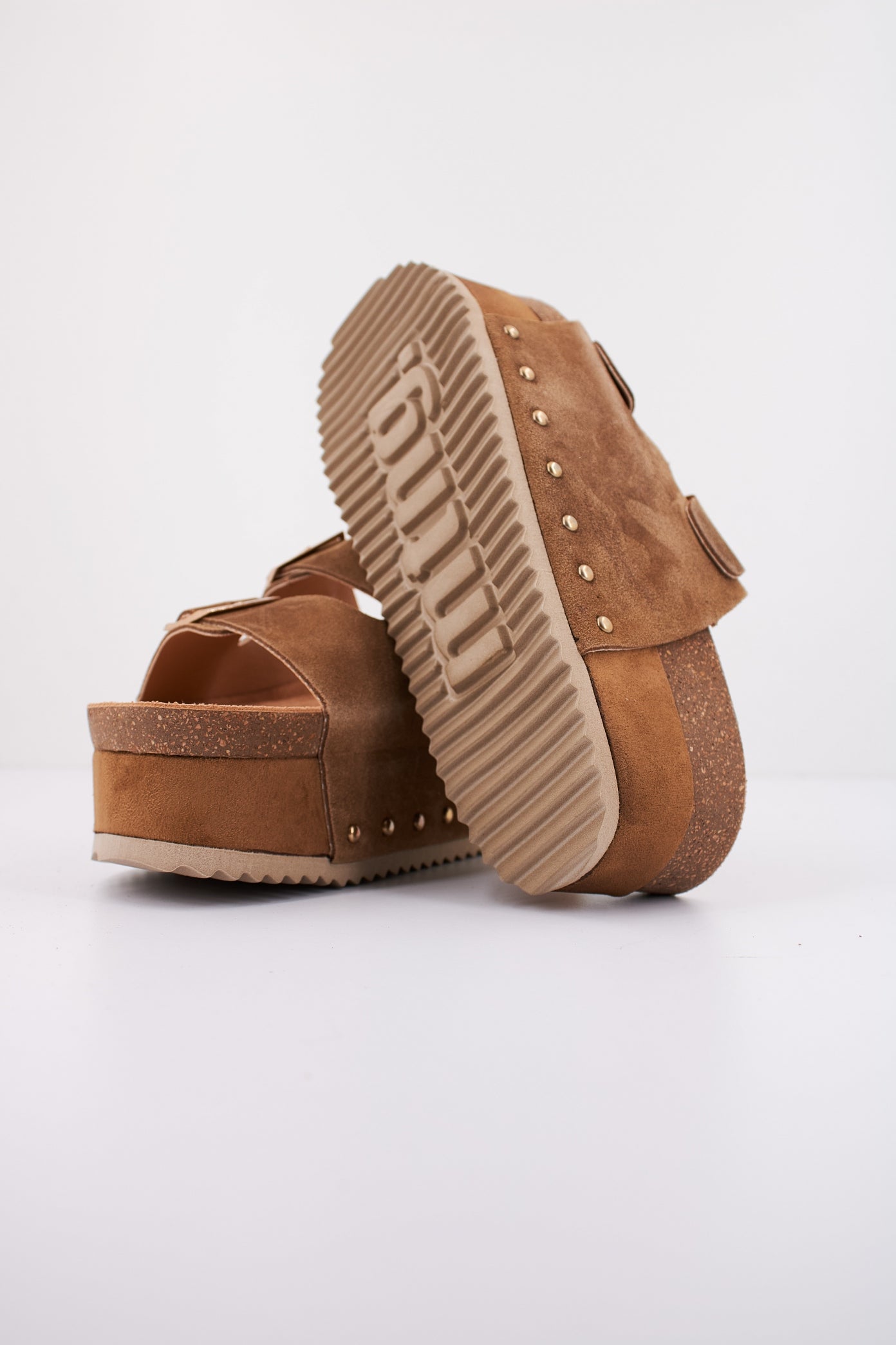 MTNG M en color C (4)