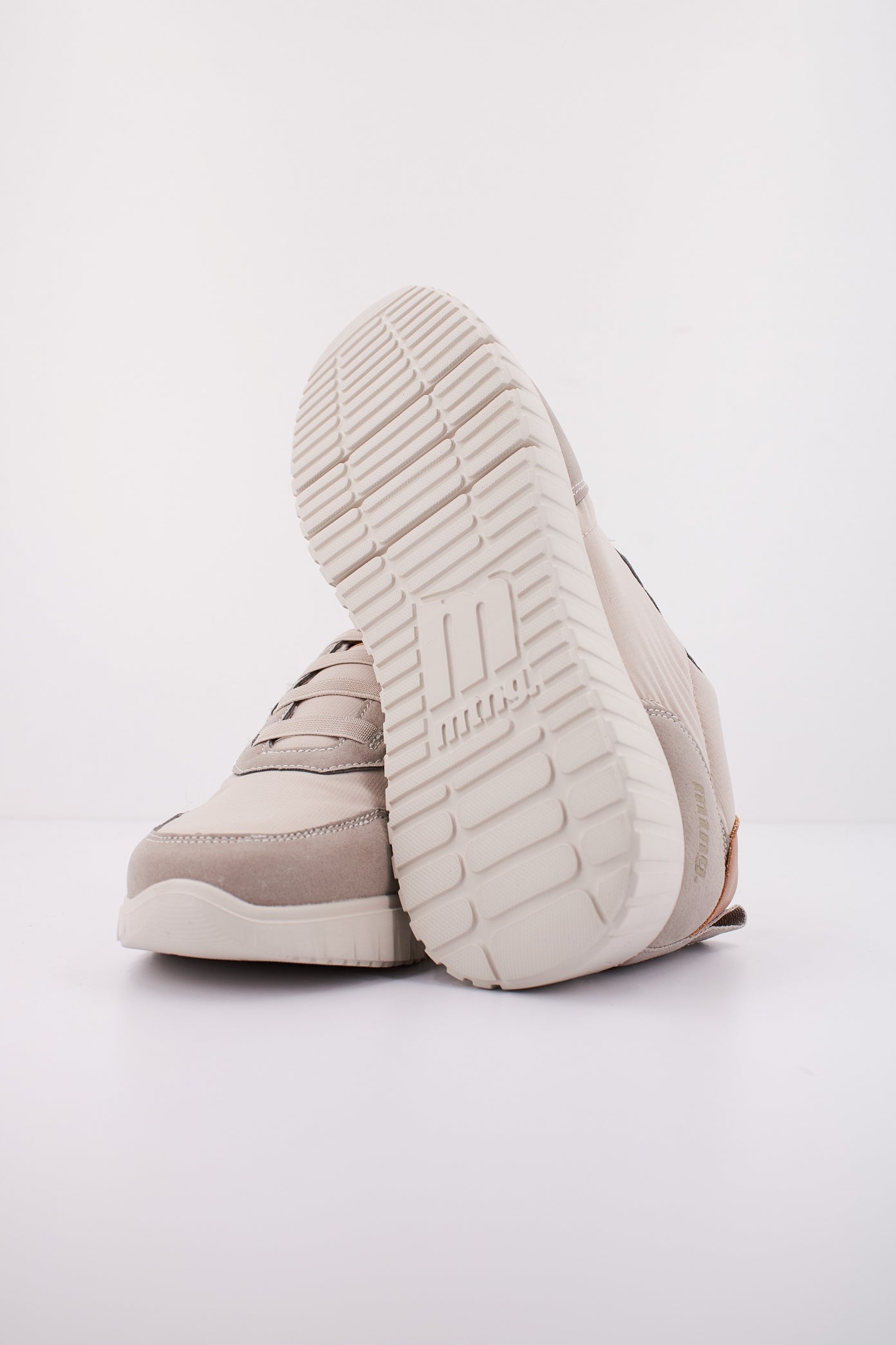 MTNG M en color C (5)