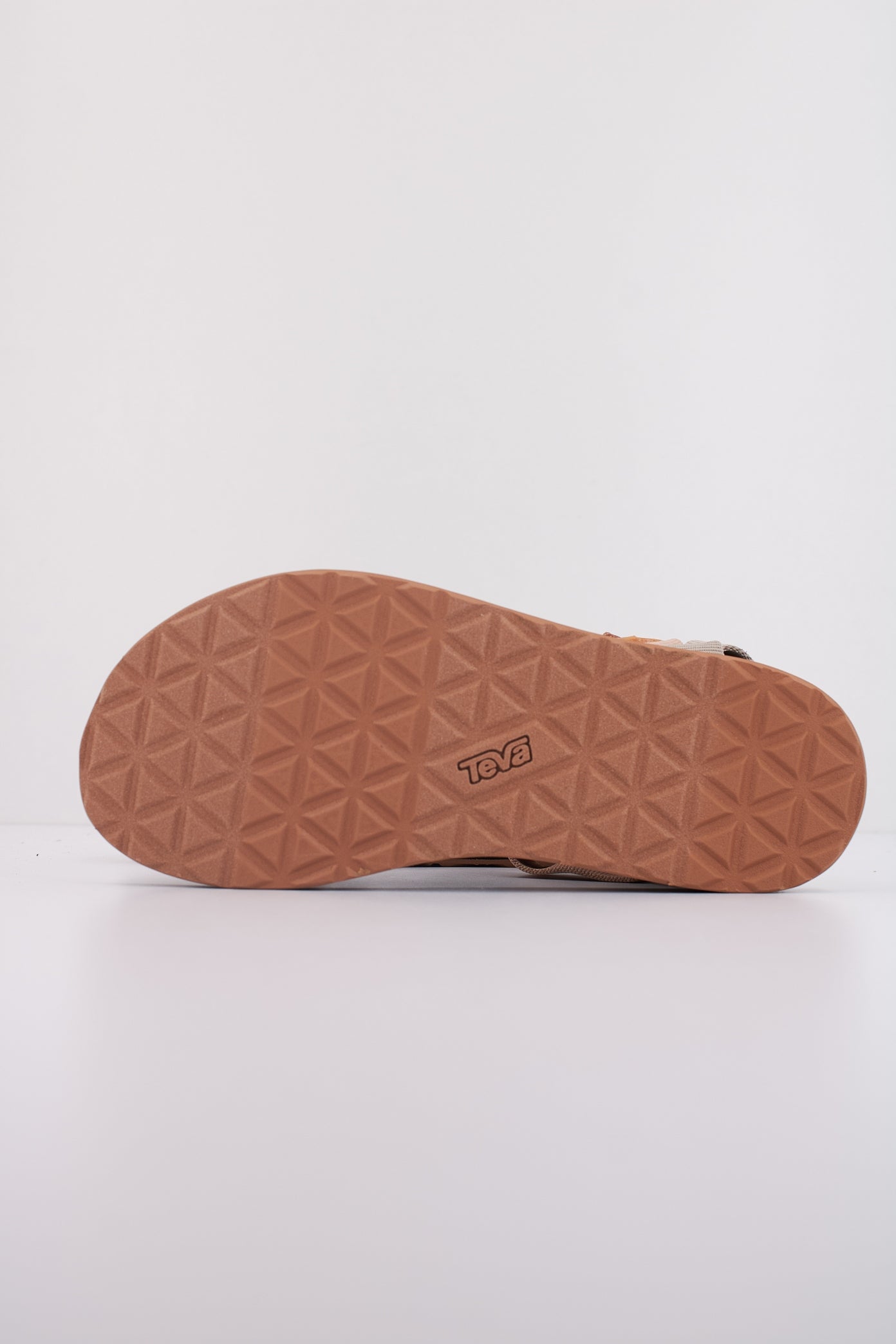 TEVA W ORIGINAL UNIVERSA en color MSR (5)