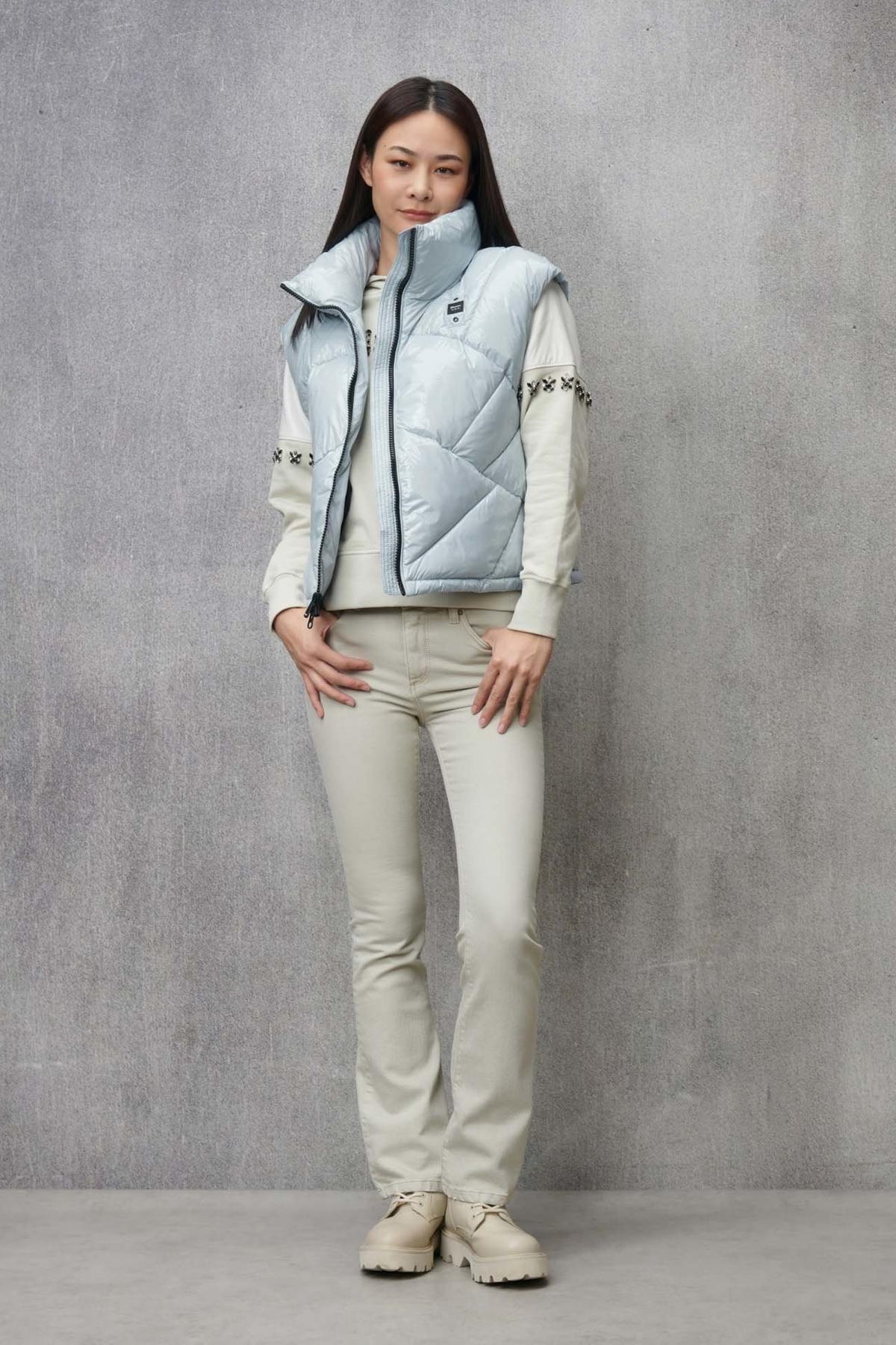 BLAUER LORNA en color (4)