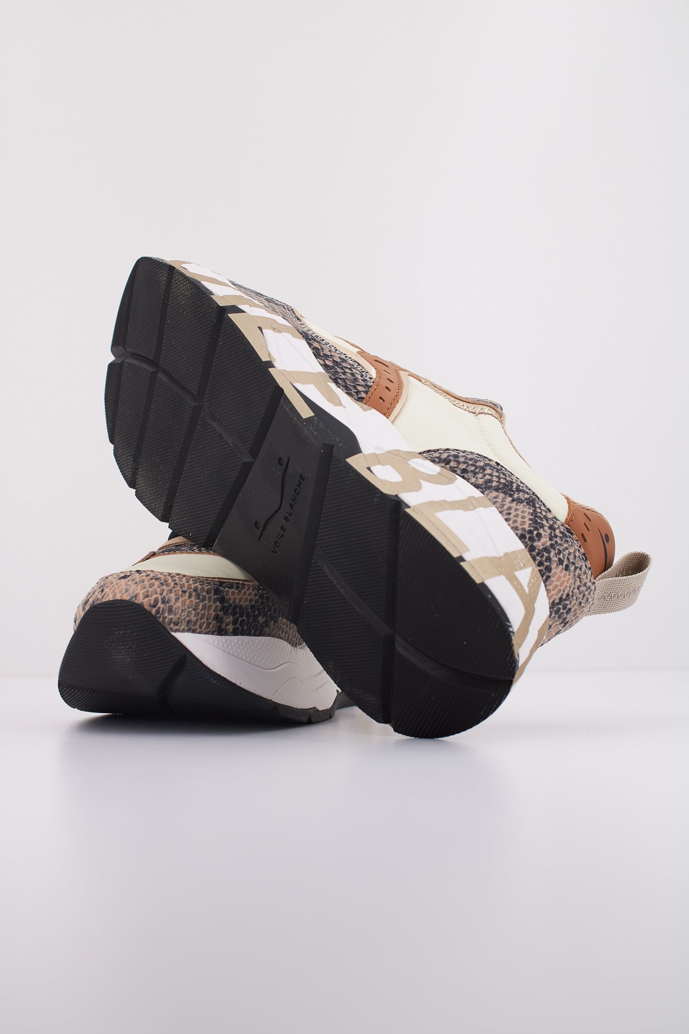 VOILE BLANCHE CLUB en color SNDCRM (5)