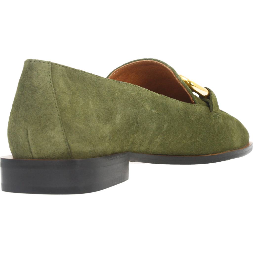 ÁNGEL ALARCÓN VIXEN en color OLIVE (3)