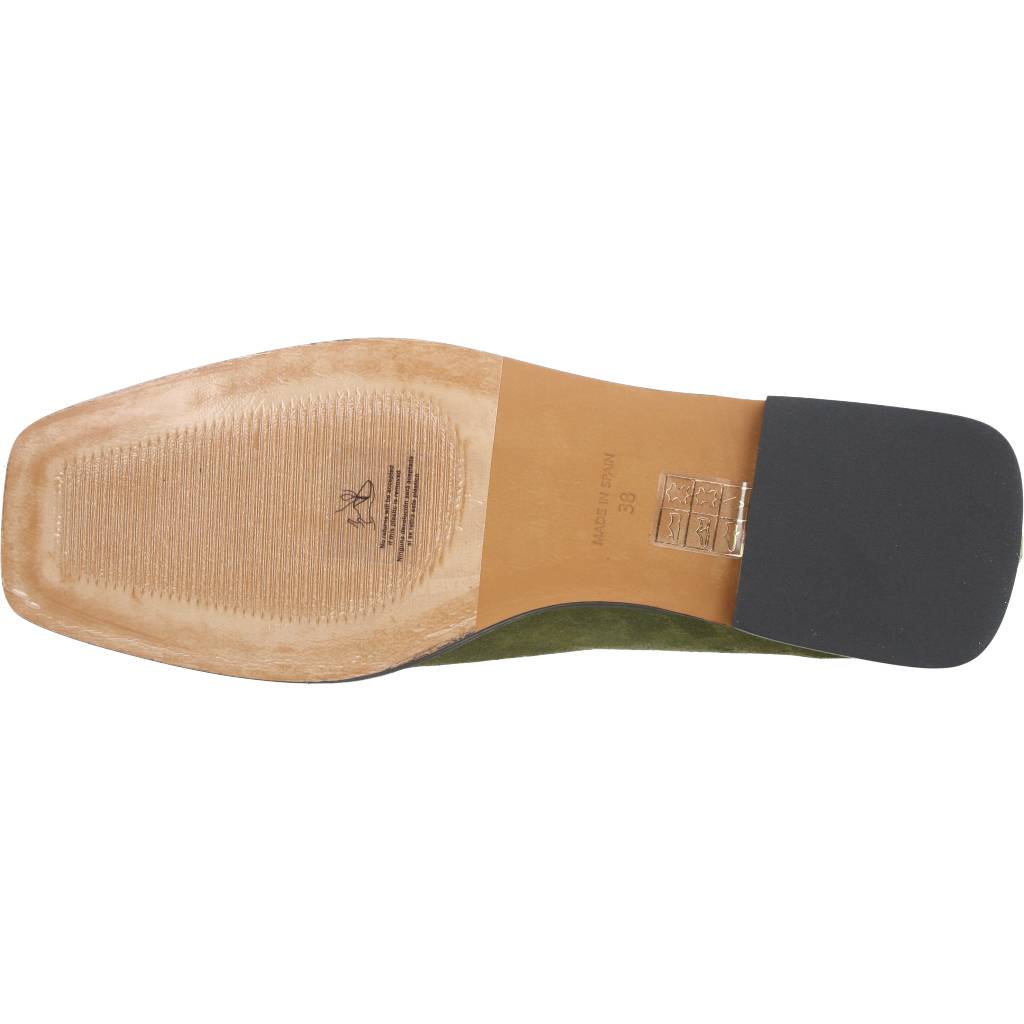 ÁNGEL ALARCÓN VIXEN en color OLIVE (6)