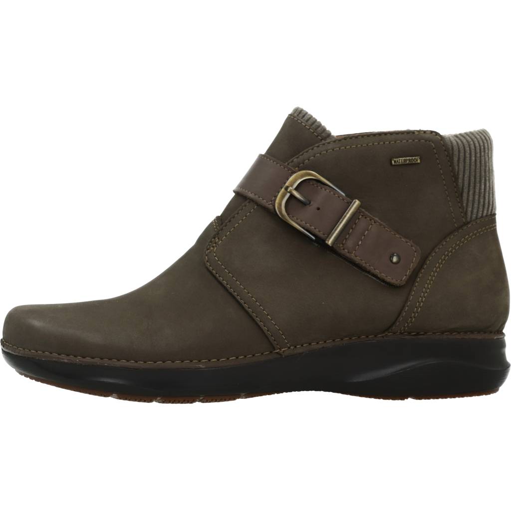 CLARKS C en color TAUPE (2)