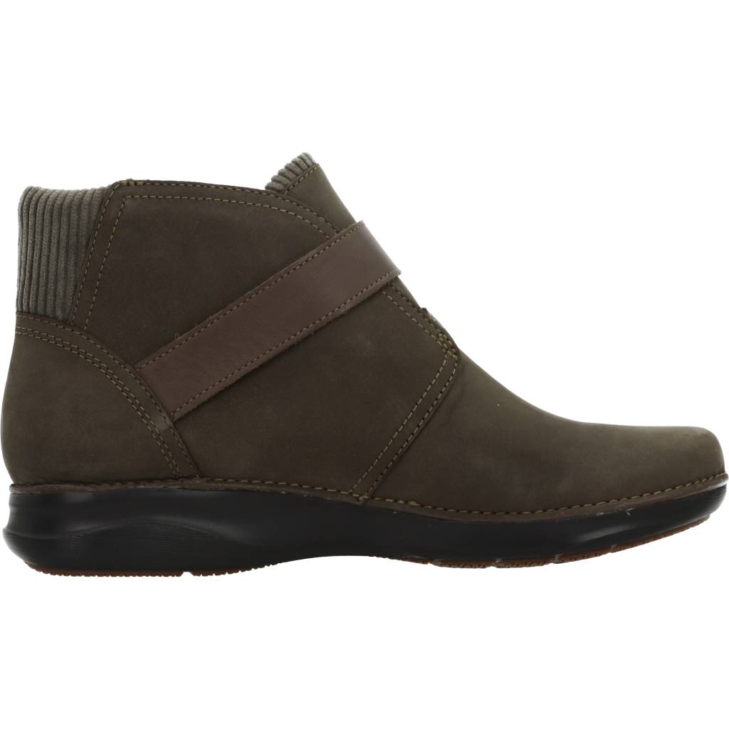 CLARKS C en color TAUPE (4)