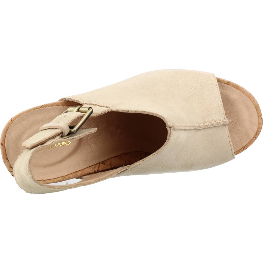CLARKS FLEX STITCH en color TAUPE (7)