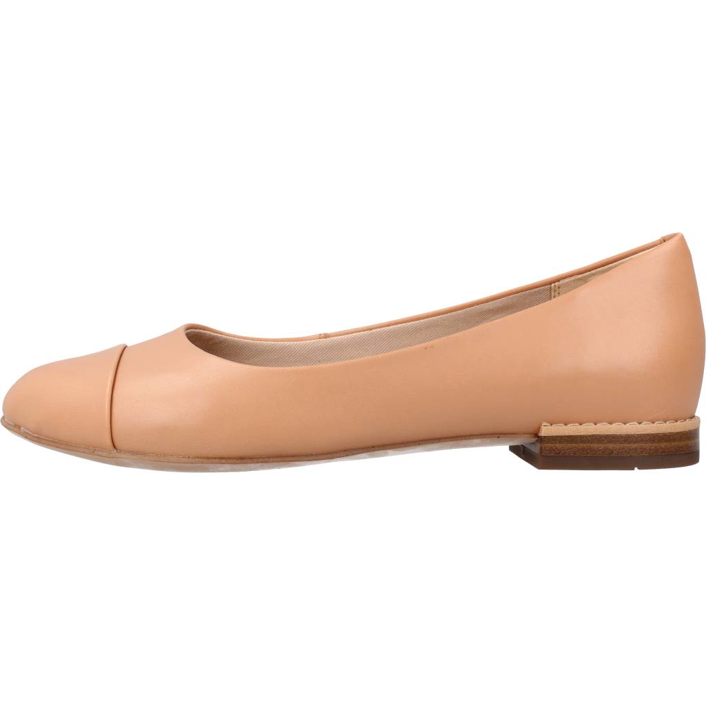 CLARKS FESTIVAL GOLD en color TAN (2)