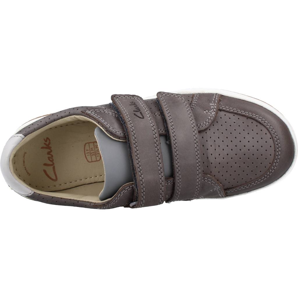 CLARKS FAWN SOLO K en color GREY (7)