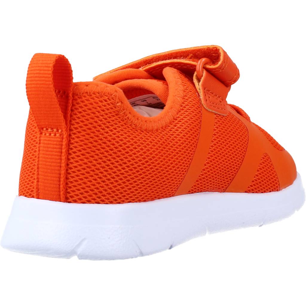 CLARKS ATH FLUX T en color RED (3)