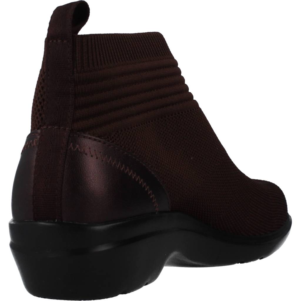 CLARKS SASHLYN MID en color BURGUNDY (3)